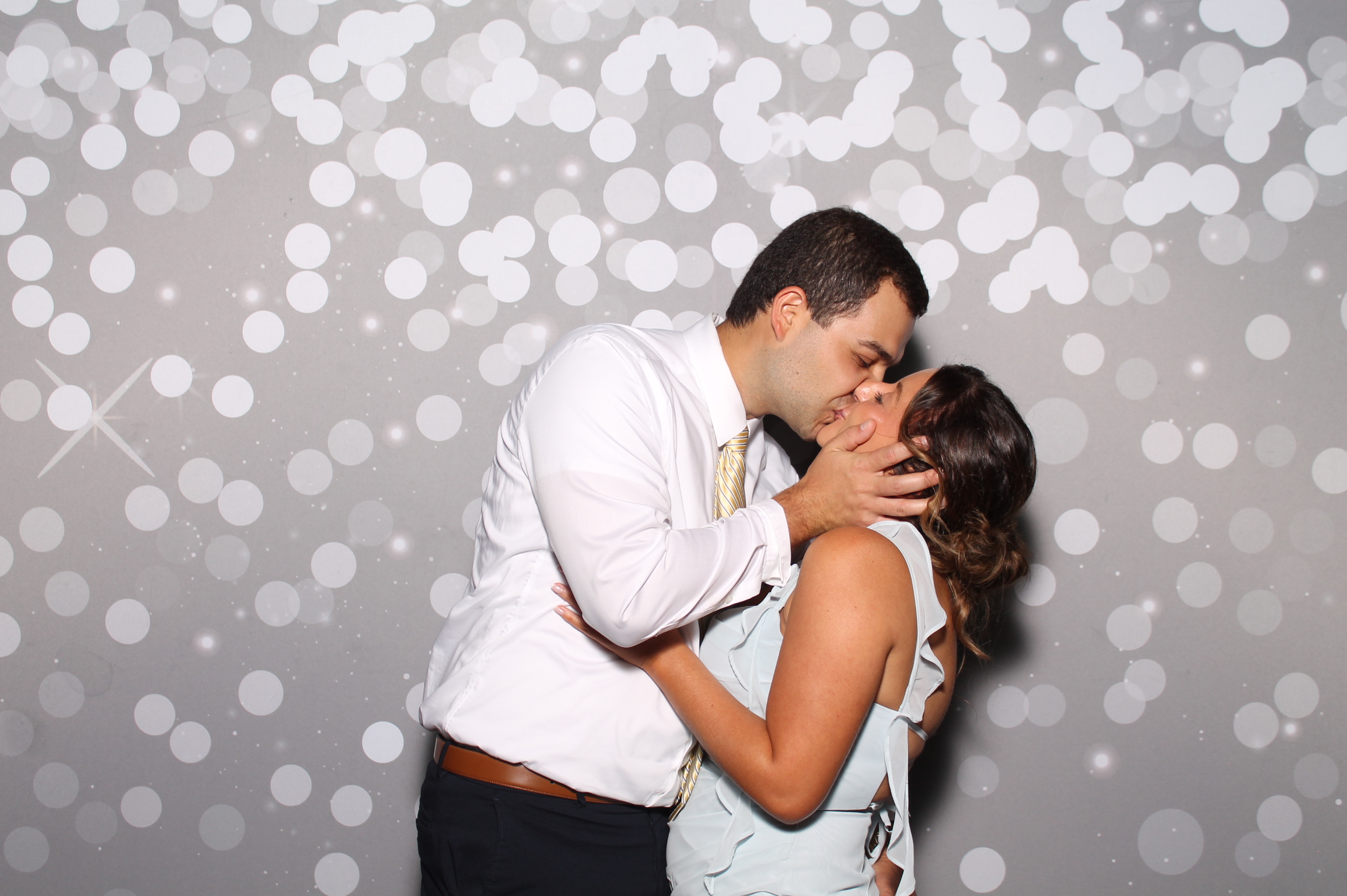 Kevin & Rachel | View more photos from the event at gallery.photoboothcincy.com/u/PhotoBoothCincy/Kevin-Rachel