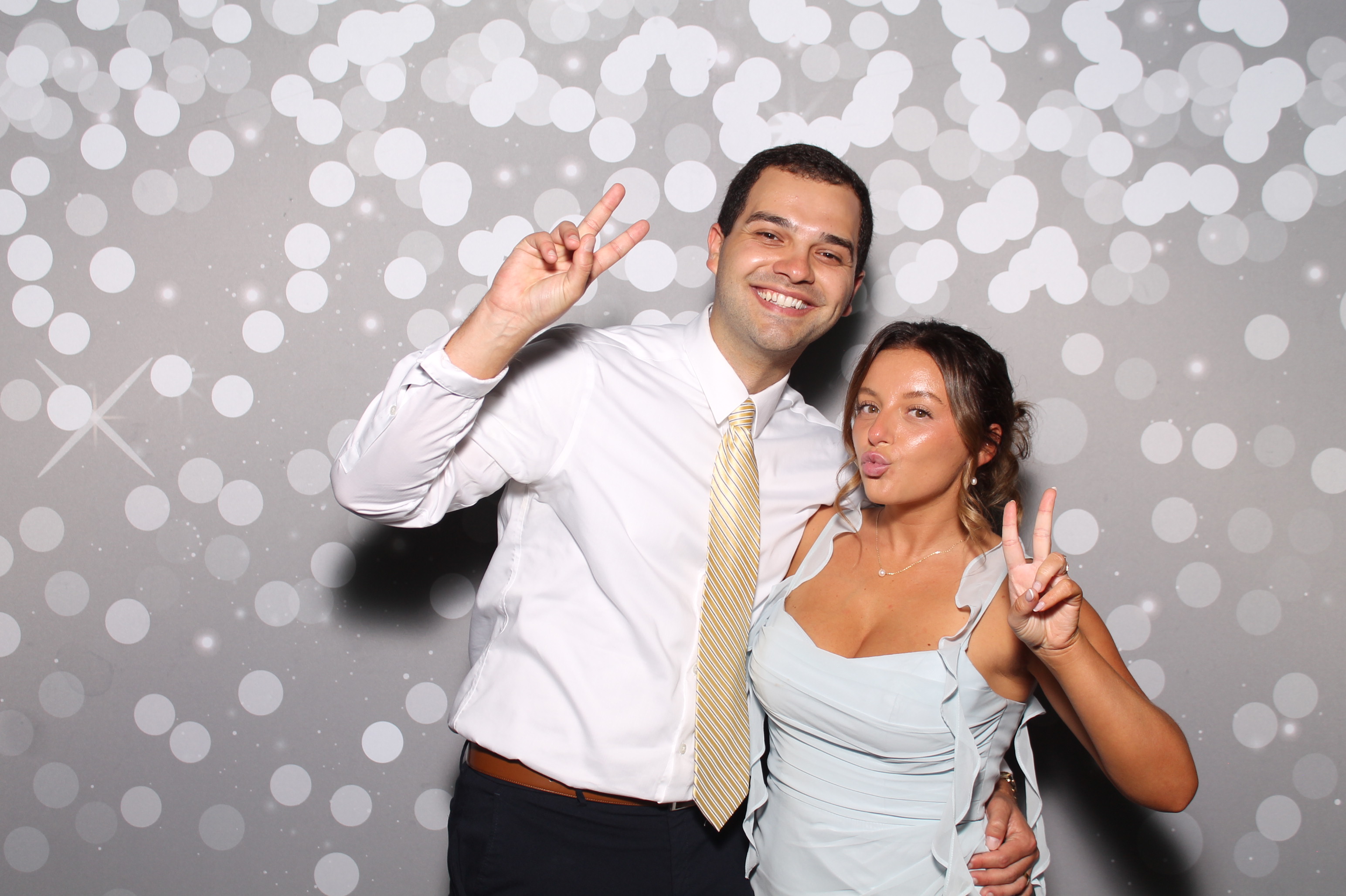 Kevin & Rachel | View more photos from the event at gallery.photoboothcincy.com/u/PhotoBoothCincy/Kevin-Rachel