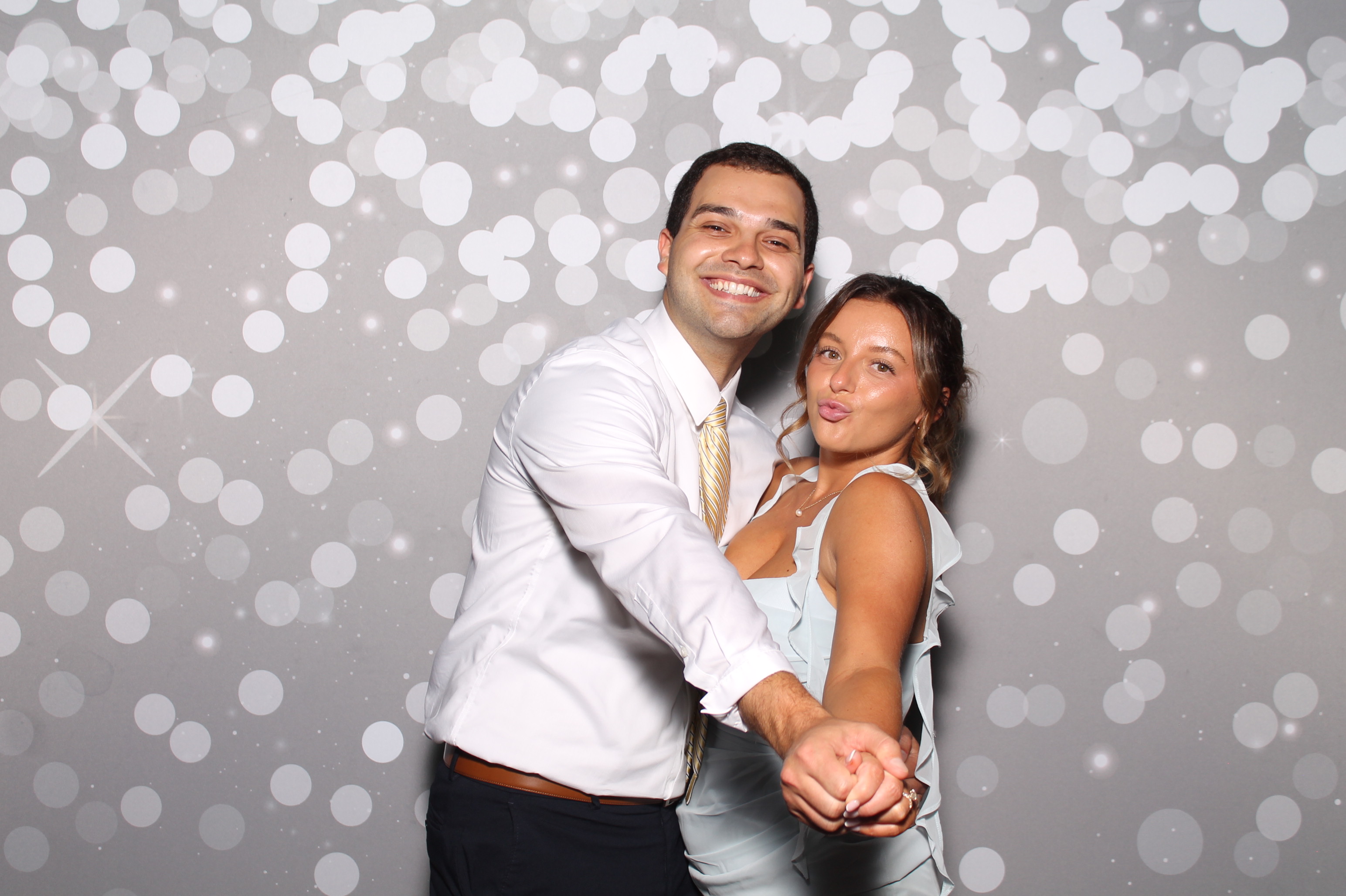Kevin & Rachel | View more photos from the event at gallery.photoboothcincy.com/u/PhotoBoothCincy/Kevin-Rachel