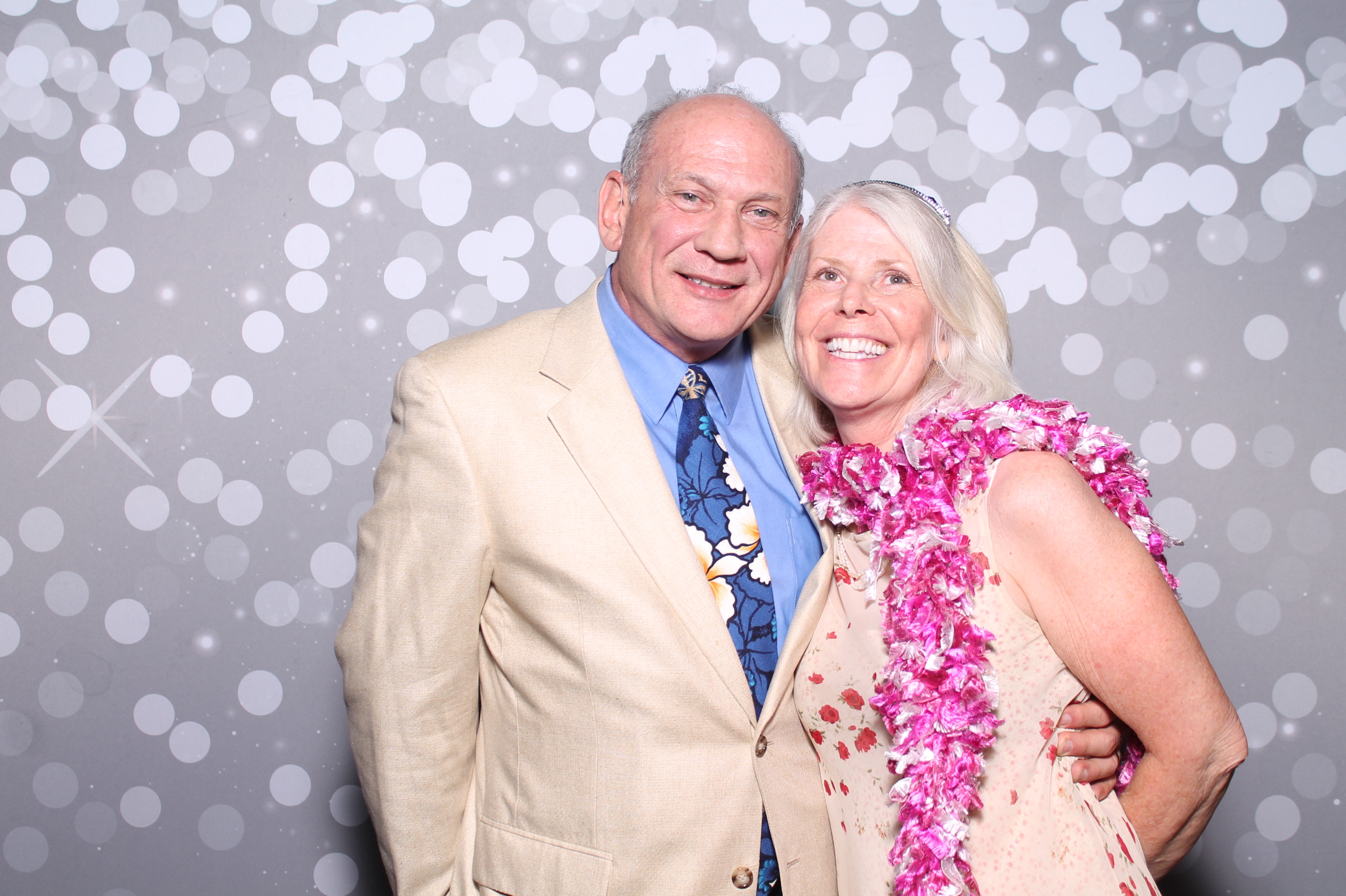 Kevin & Rachel | View more photos from the event at gallery.photoboothcincy.com/u/PhotoBoothCincy/Kevin-Rachel