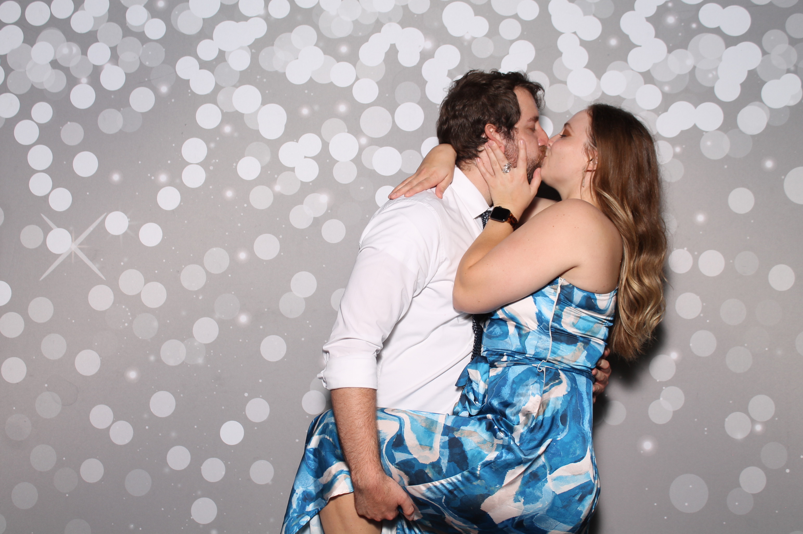 Kevin & Rachel | View more photos from the event at gallery.photoboothcincy.com/u/PhotoBoothCincy/Kevin-Rachel