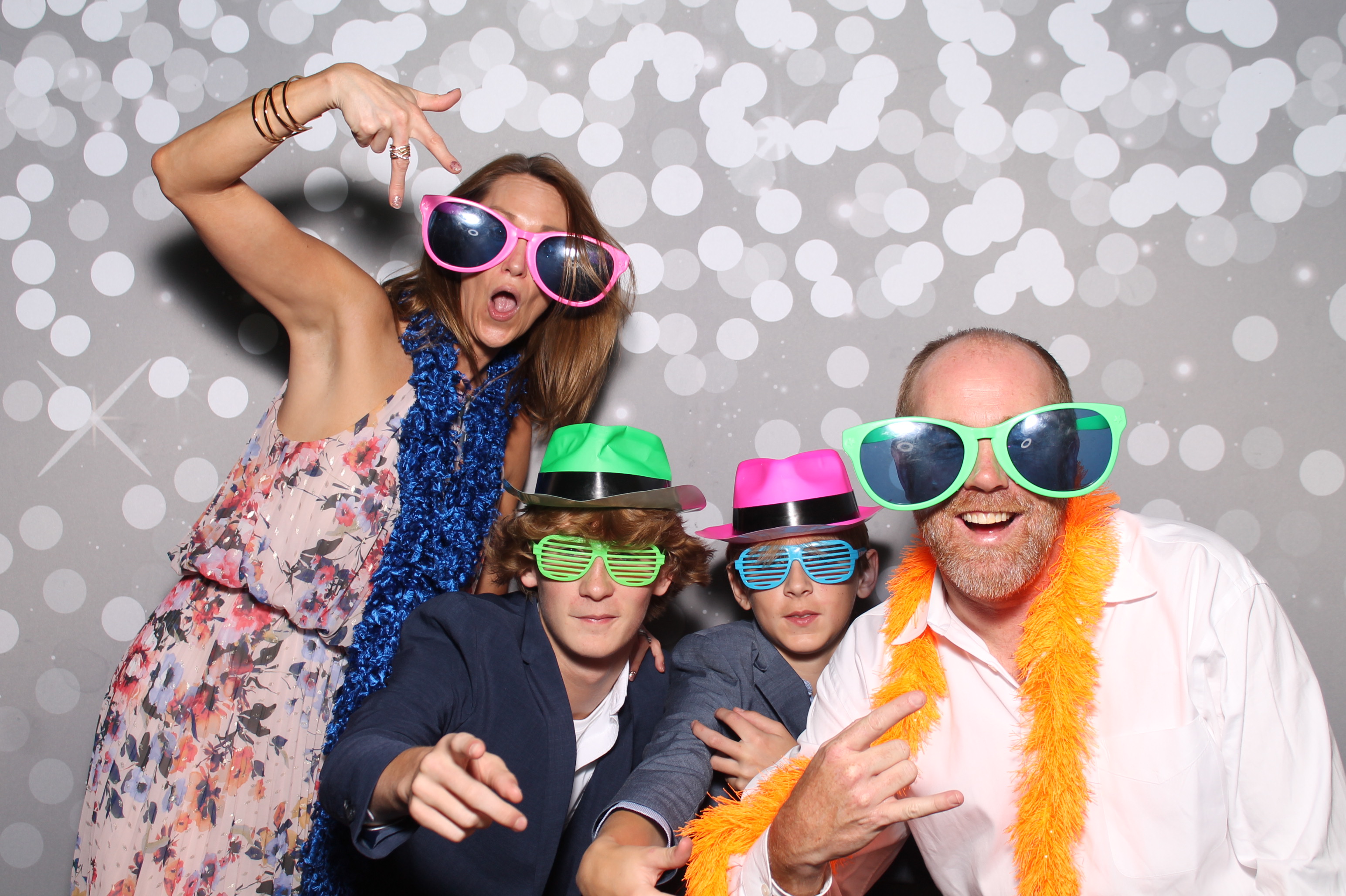 Kevin & Rachel | View more photos from the event at gallery.photoboothcincy.com/u/PhotoBoothCincy/Kevin-Rachel