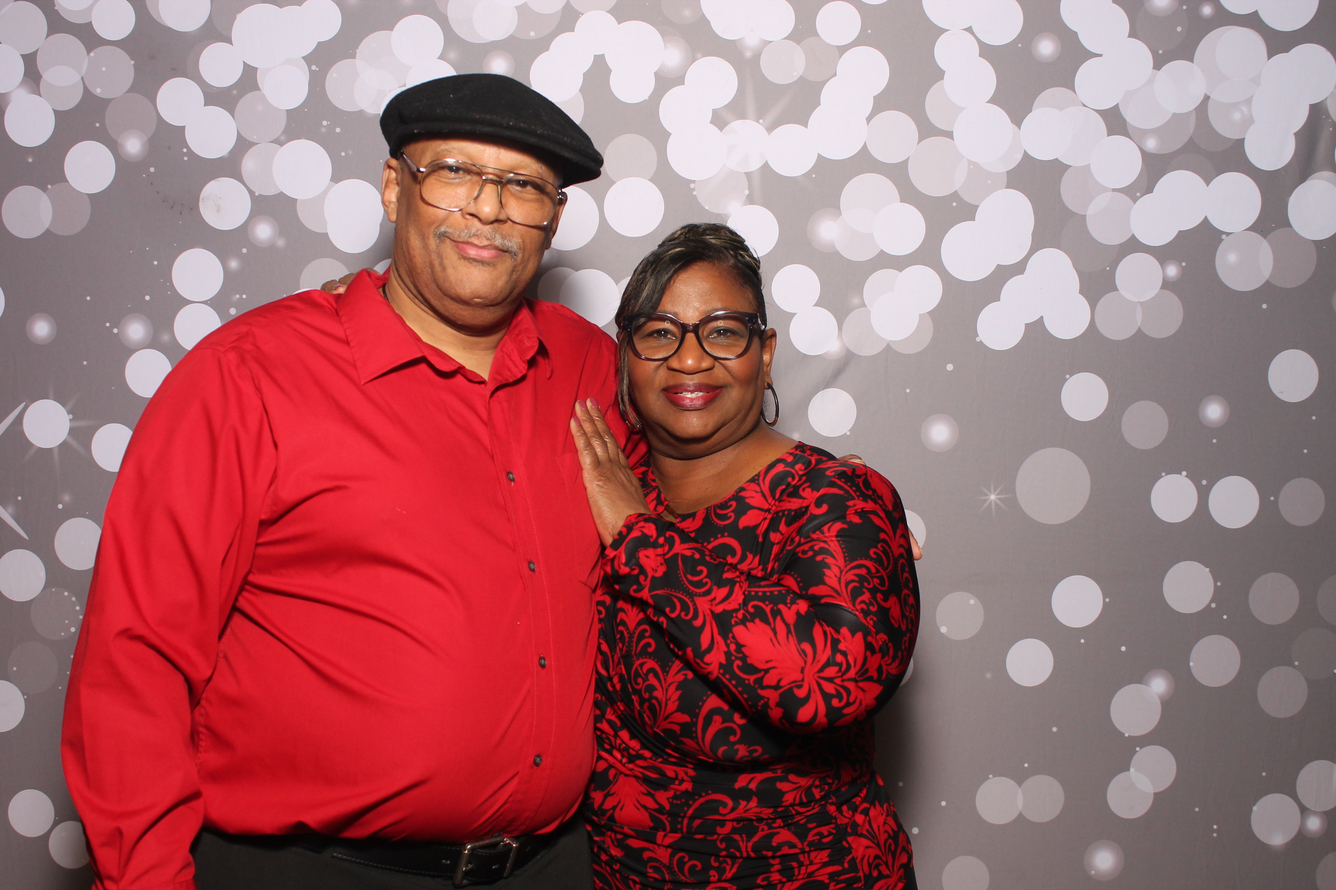 Key Source Holiday Party | View more photos from the event at gallery.photoboothcincy.com/u/PhotoBoothCincy/Key-Source-Holiday-Party
