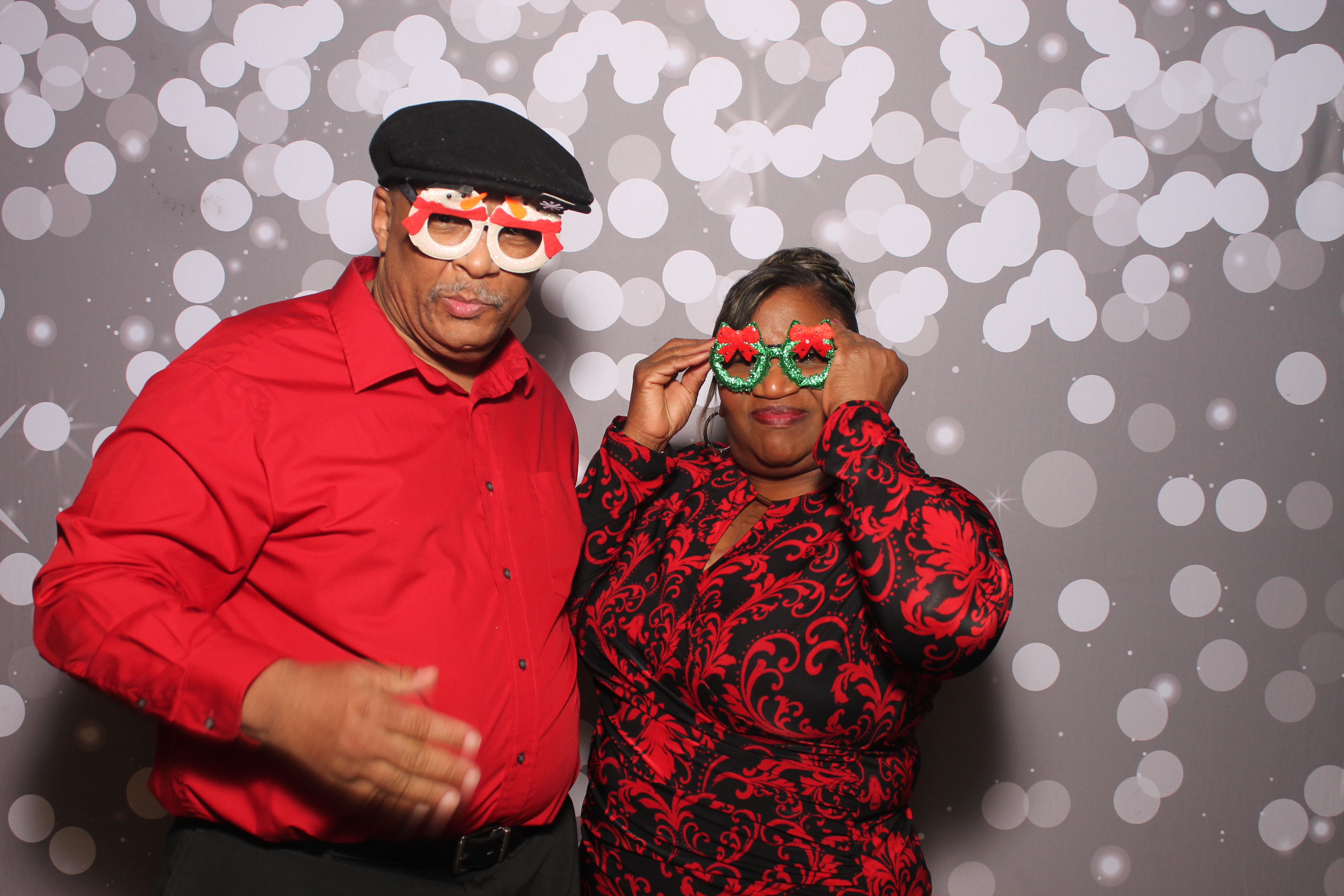 Key Source Holiday Party | View more photos from the event at gallery.photoboothcincy.com/u/PhotoBoothCincy/Key-Source-Holiday-Party