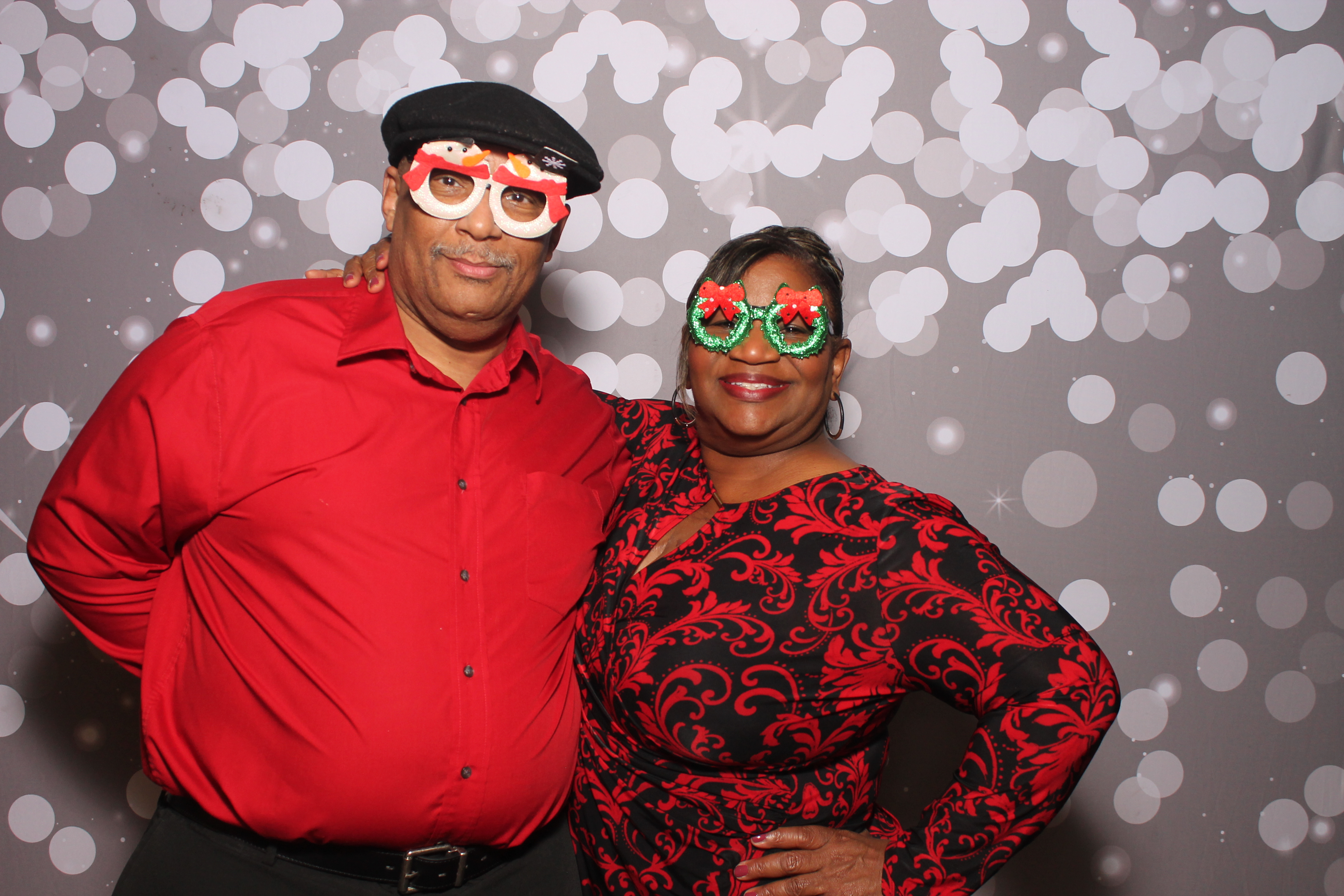 Key Source Holiday Party | View more photos from the event at gallery.photoboothcincy.com/u/PhotoBoothCincy/Key-Source-Holiday-Party