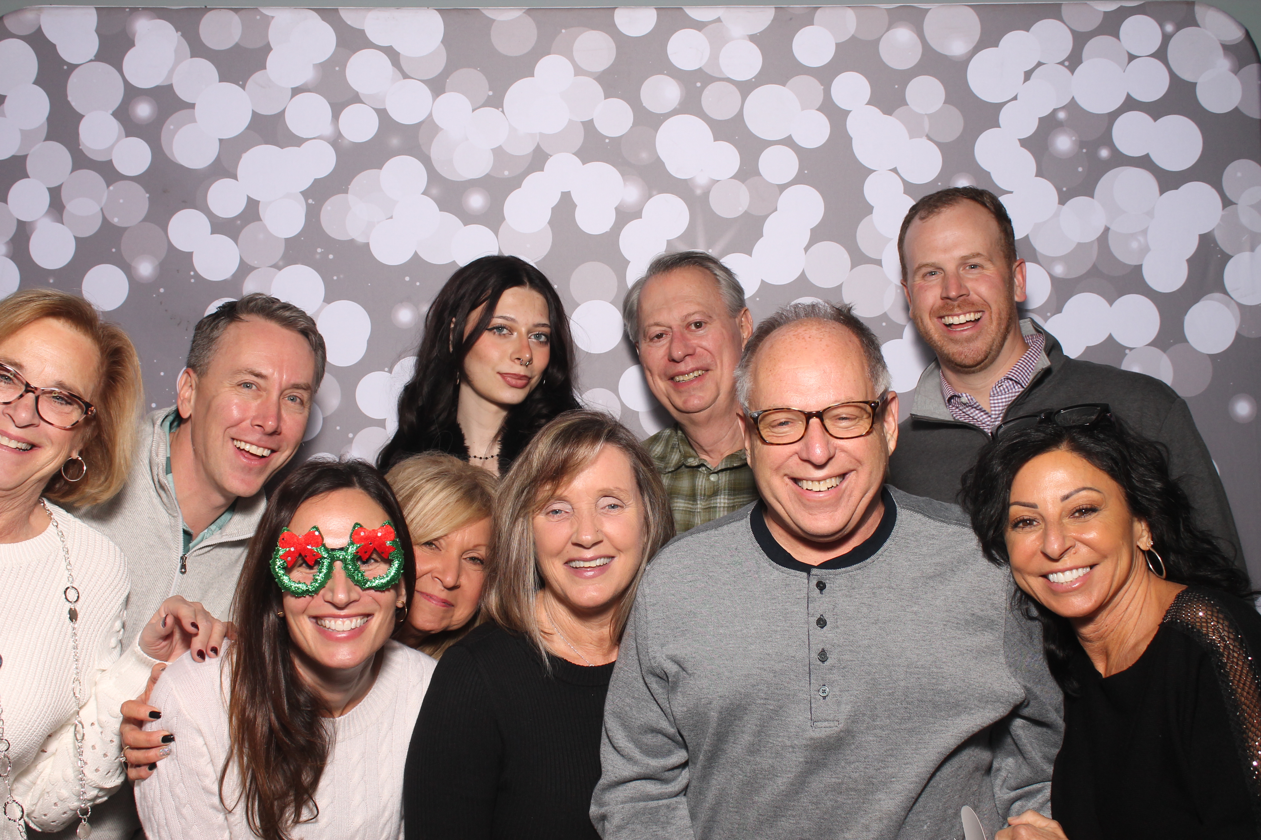 Key Source Holiday Party | View more photos from the event at gallery.photoboothcincy.com/u/PhotoBoothCincy/Key-Source-Holiday-Party