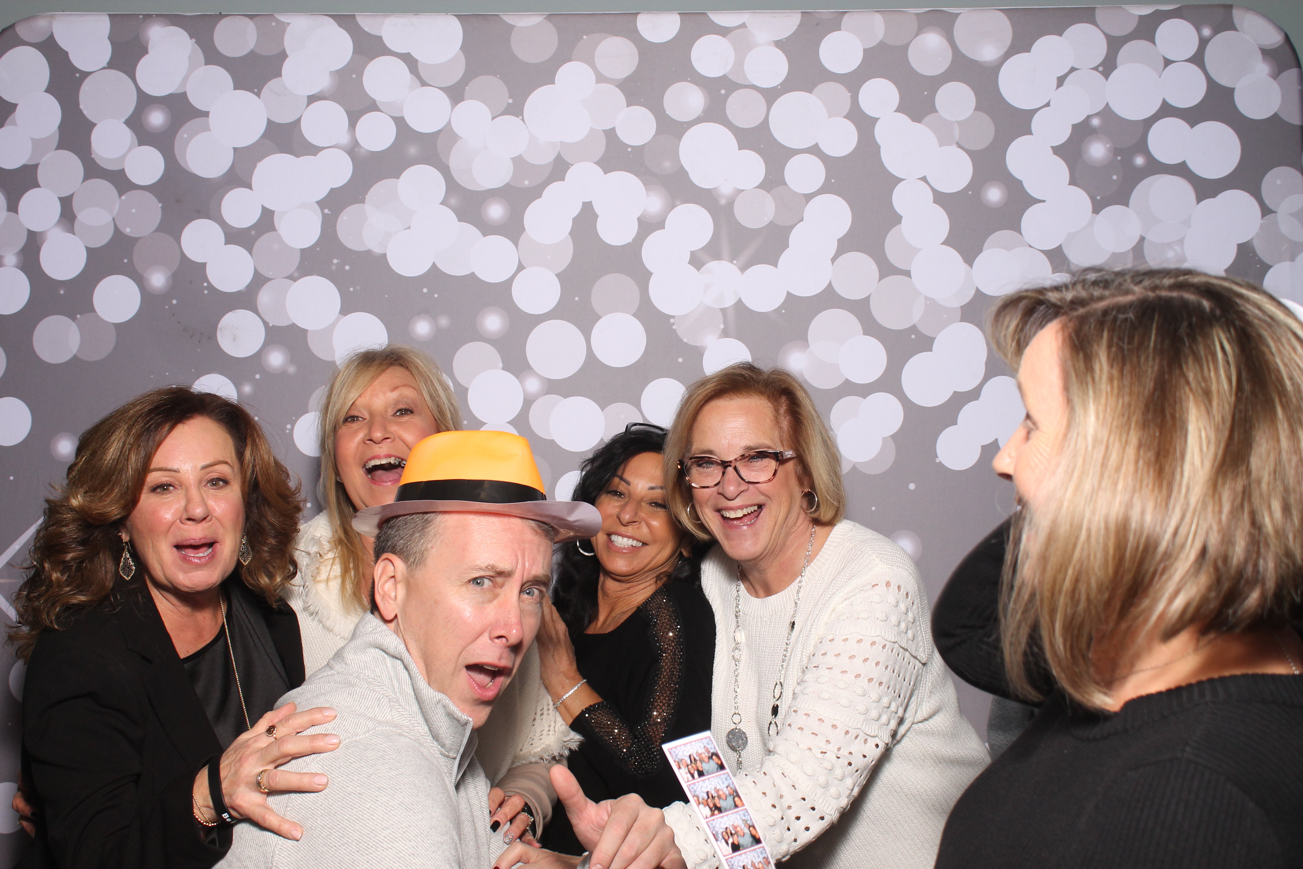 Key Source Holiday Party | View more photos from the event at gallery.photoboothcincy.com/u/PhotoBoothCincy/Key-Source-Holiday-Party