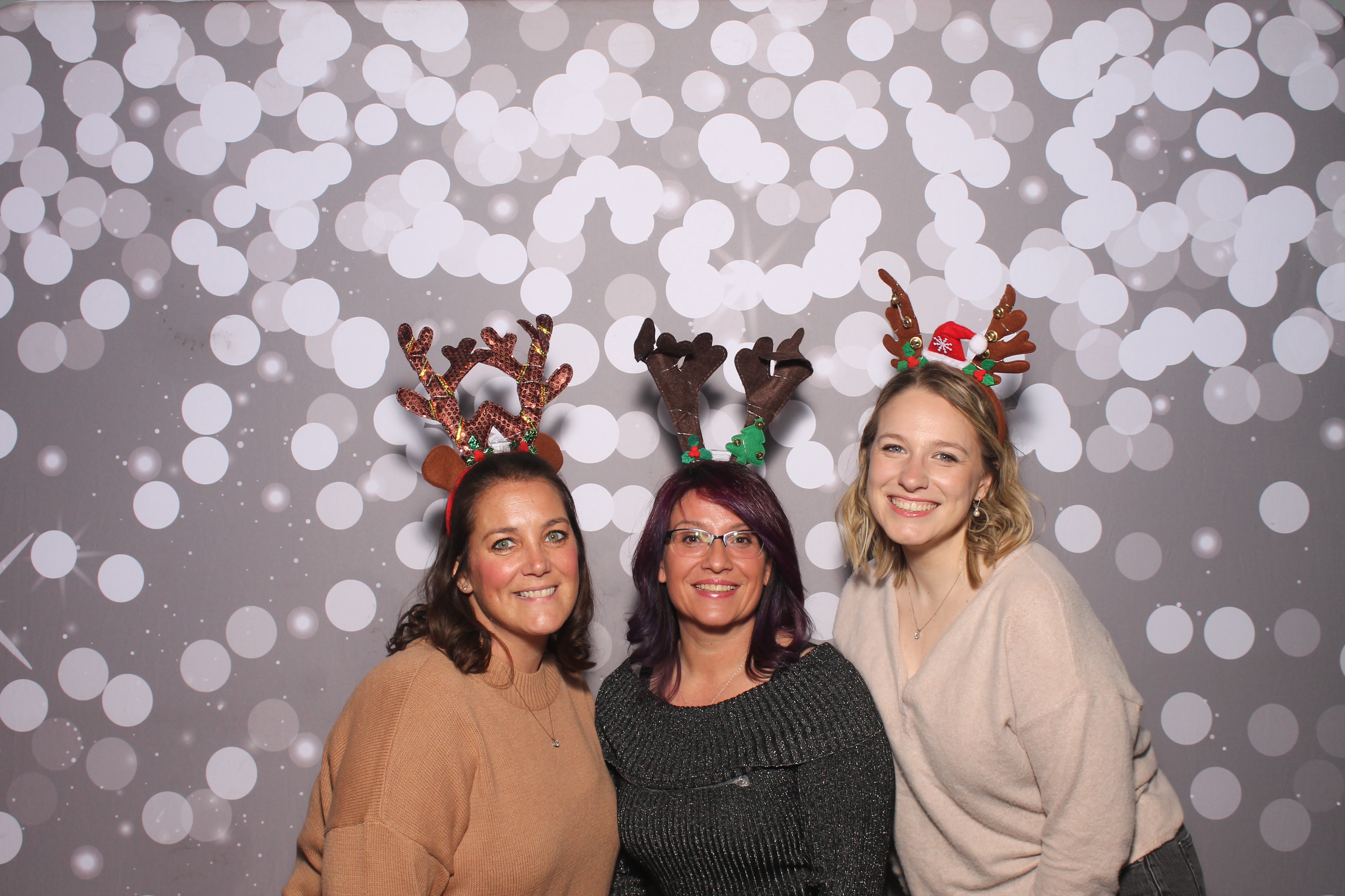 Key Source Holiday Party | View more photos from the event at gallery.photoboothcincy.com/u/PhotoBoothCincy/Key-Source-Holiday-Party