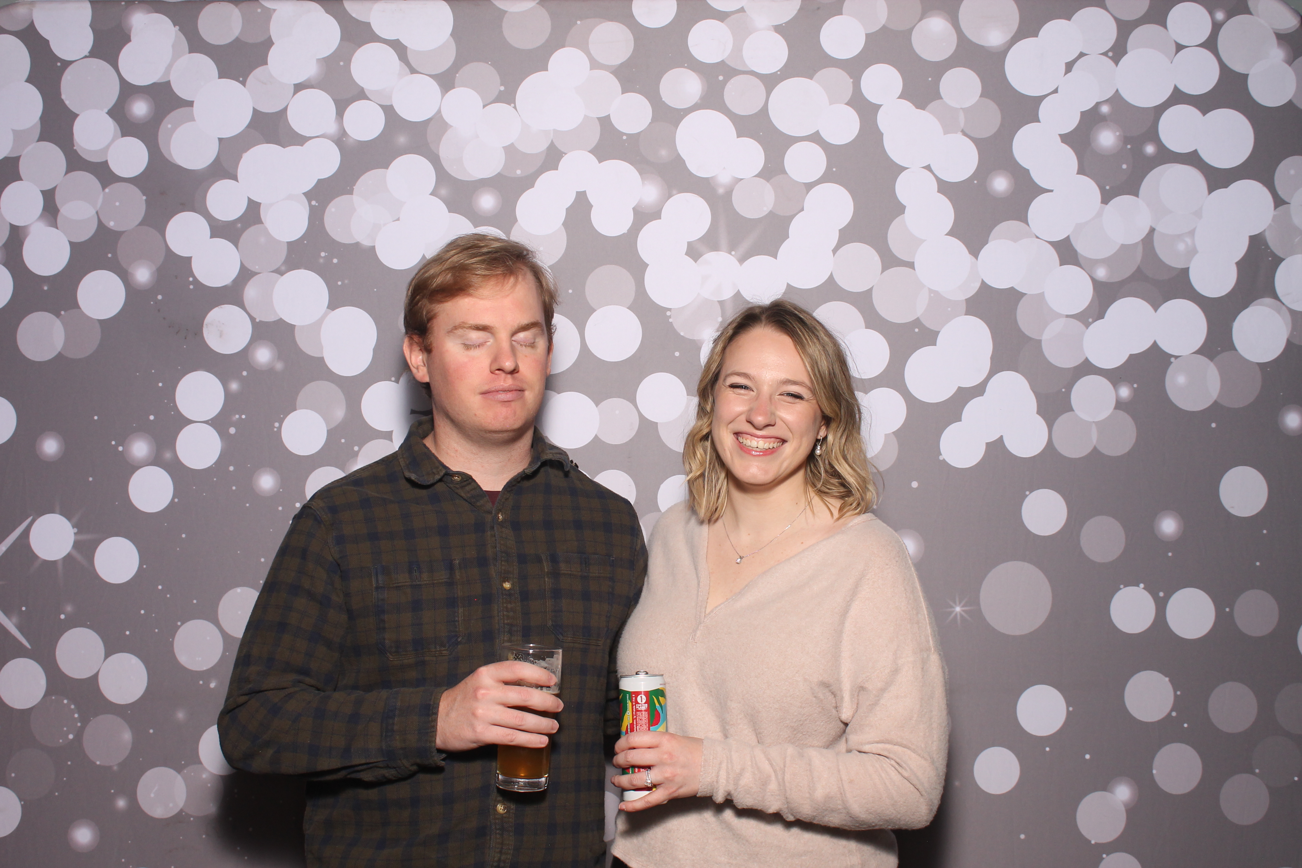 Key Source Holiday Party | View more photos from the event at gallery.photoboothcincy.com/u/PhotoBoothCincy/Key-Source-Holiday-Party
