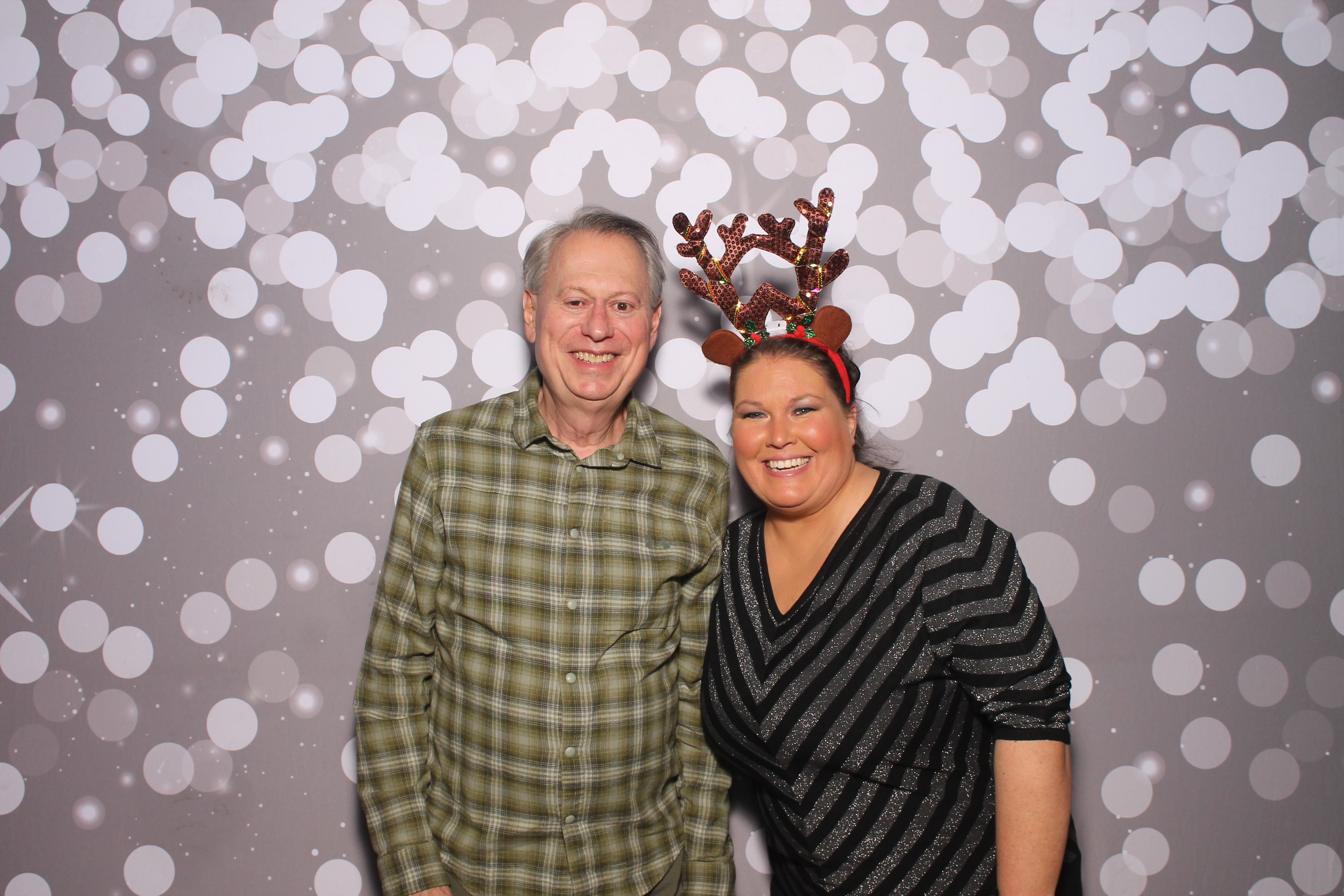 Key Source Holiday Party | View more photos from the event at gallery.photoboothcincy.com/u/PhotoBoothCincy/Key-Source-Holiday-Party