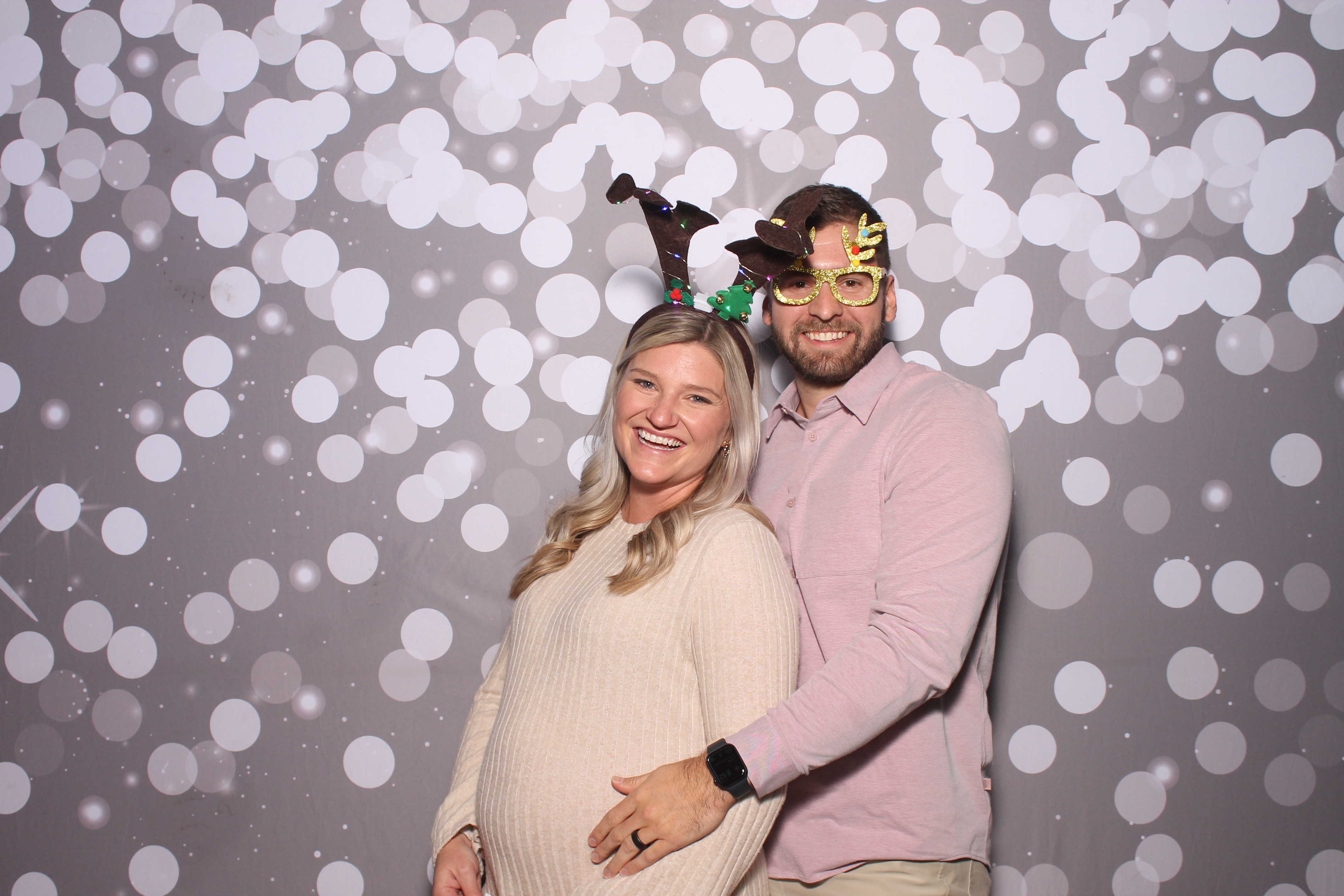 Key Source Holiday Party | View more photos from the event at gallery.photoboothcincy.com/u/PhotoBoothCincy/Key-Source-Holiday-Party