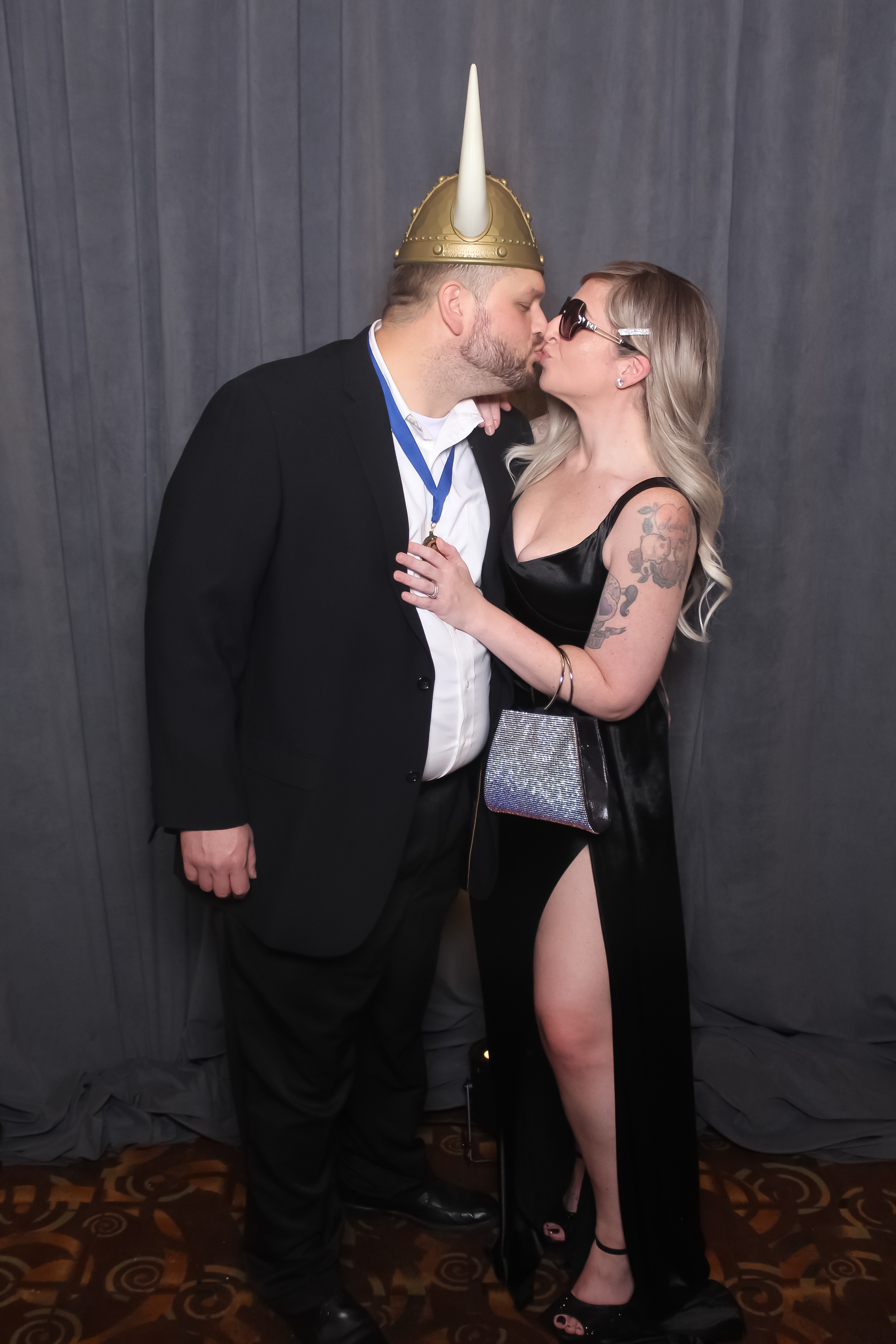 Kroger Barney Gala | View more photos from the event at gallery.photoboothcincy.com/u/PhotoBoothCincy/Kroger-Barney-Gala