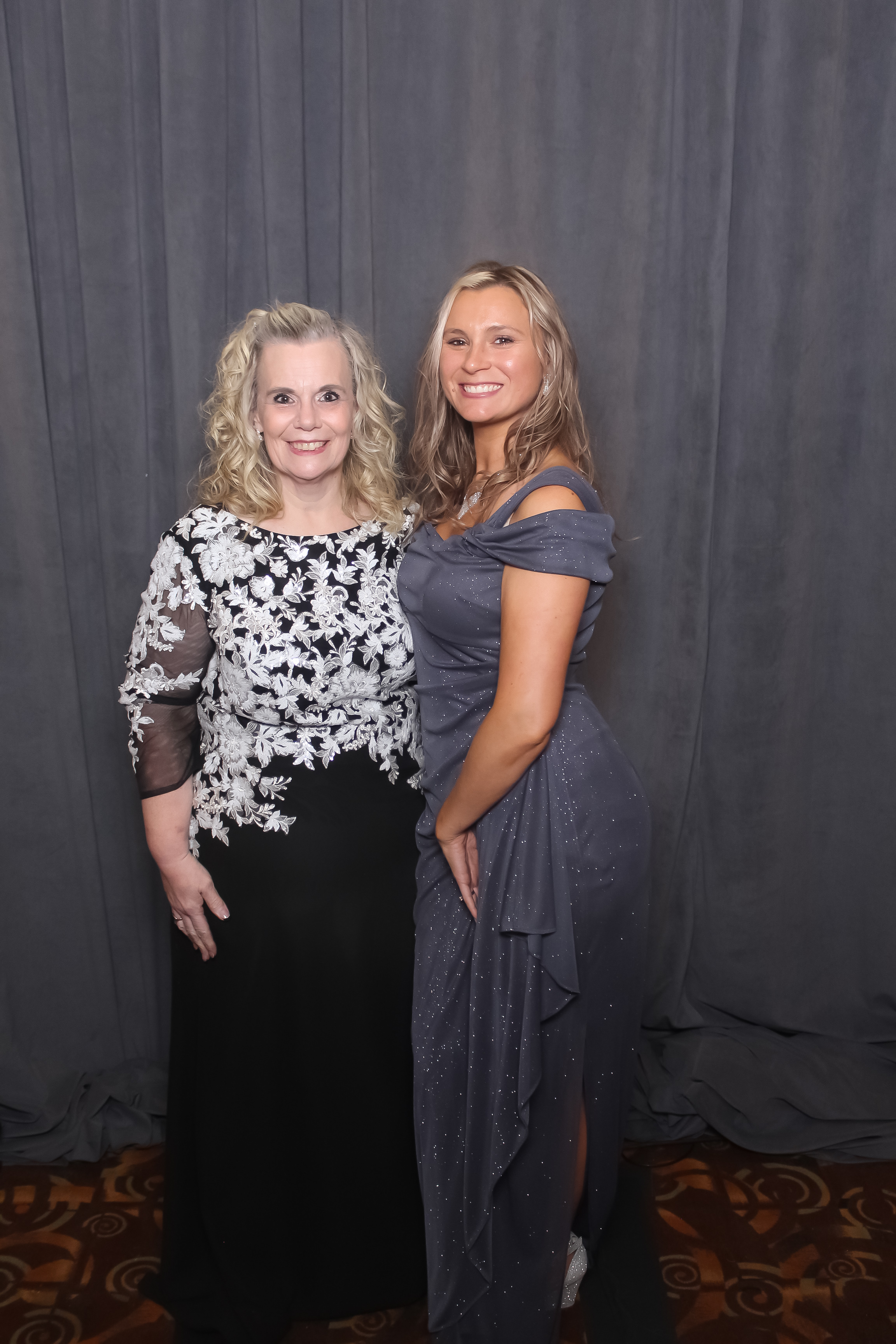 Kroger Barney Gala | View more photos from the event at gallery.photoboothcincy.com/u/PhotoBoothCincy/Kroger-Barney-Gala