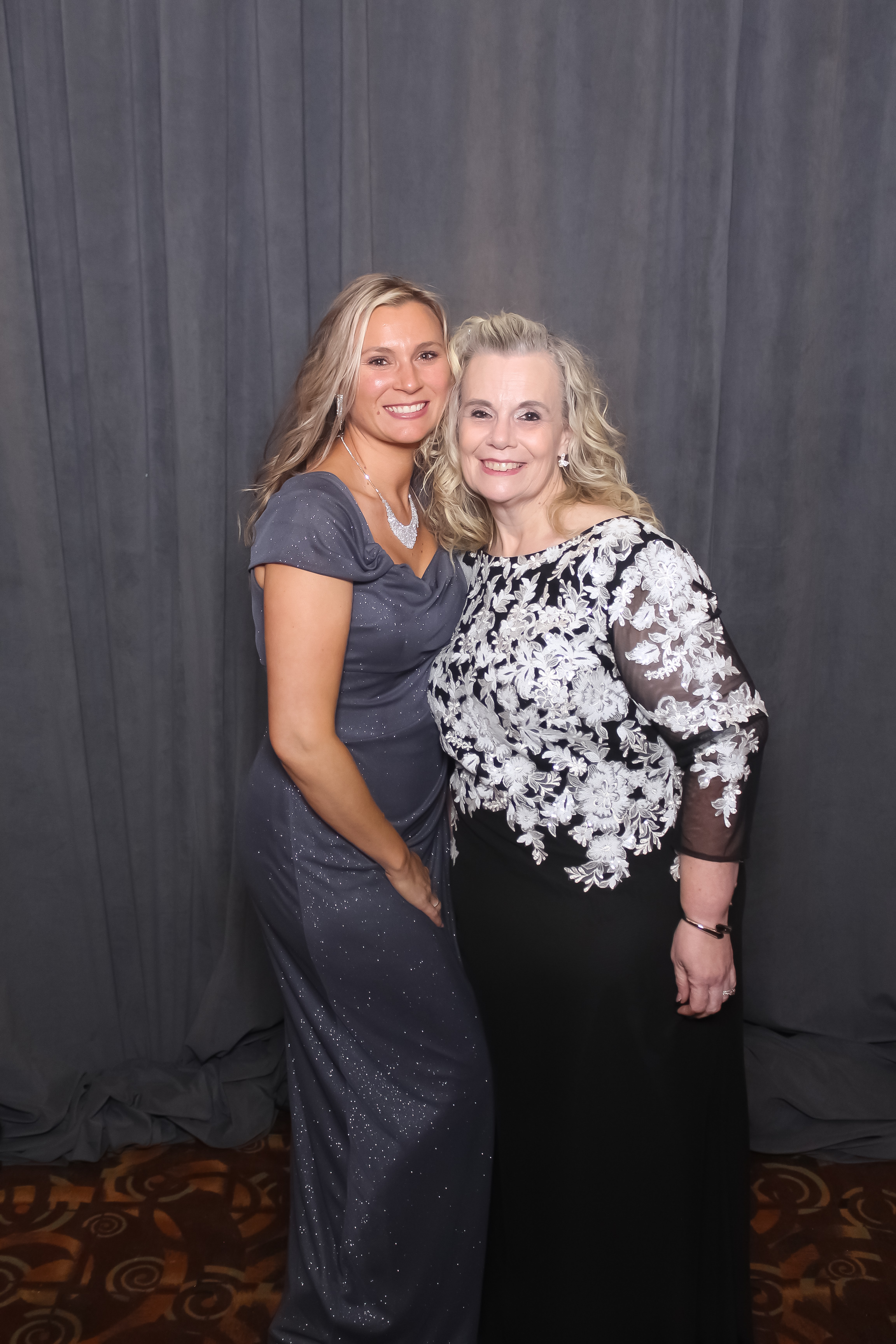 Kroger Barney Gala | View more photos from the event at gallery.photoboothcincy.com/u/PhotoBoothCincy/Kroger-Barney-Gala