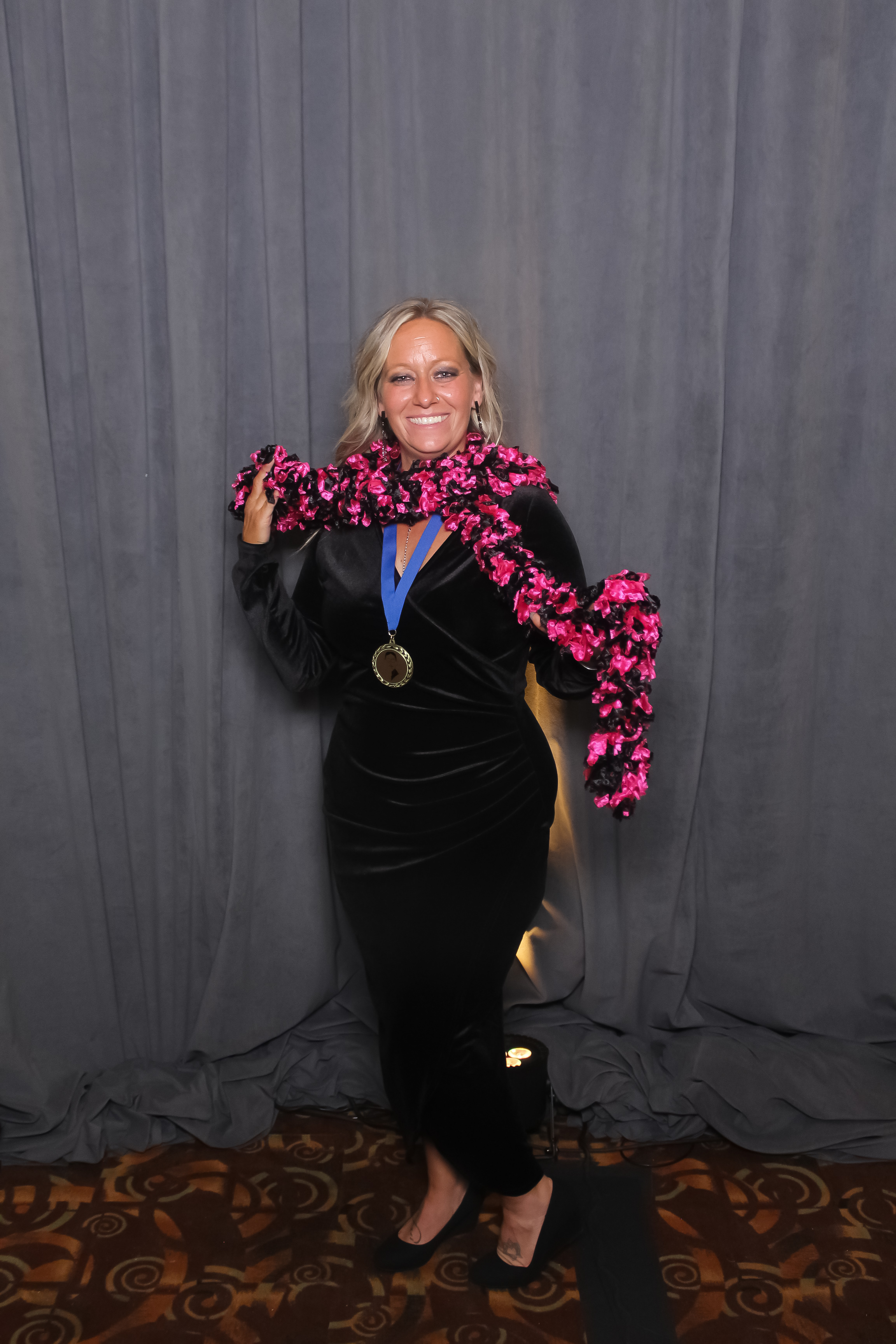 Kroger Barney Gala | View more photos from the event at gallery.photoboothcincy.com/u/PhotoBoothCincy/Kroger-Barney-Gala