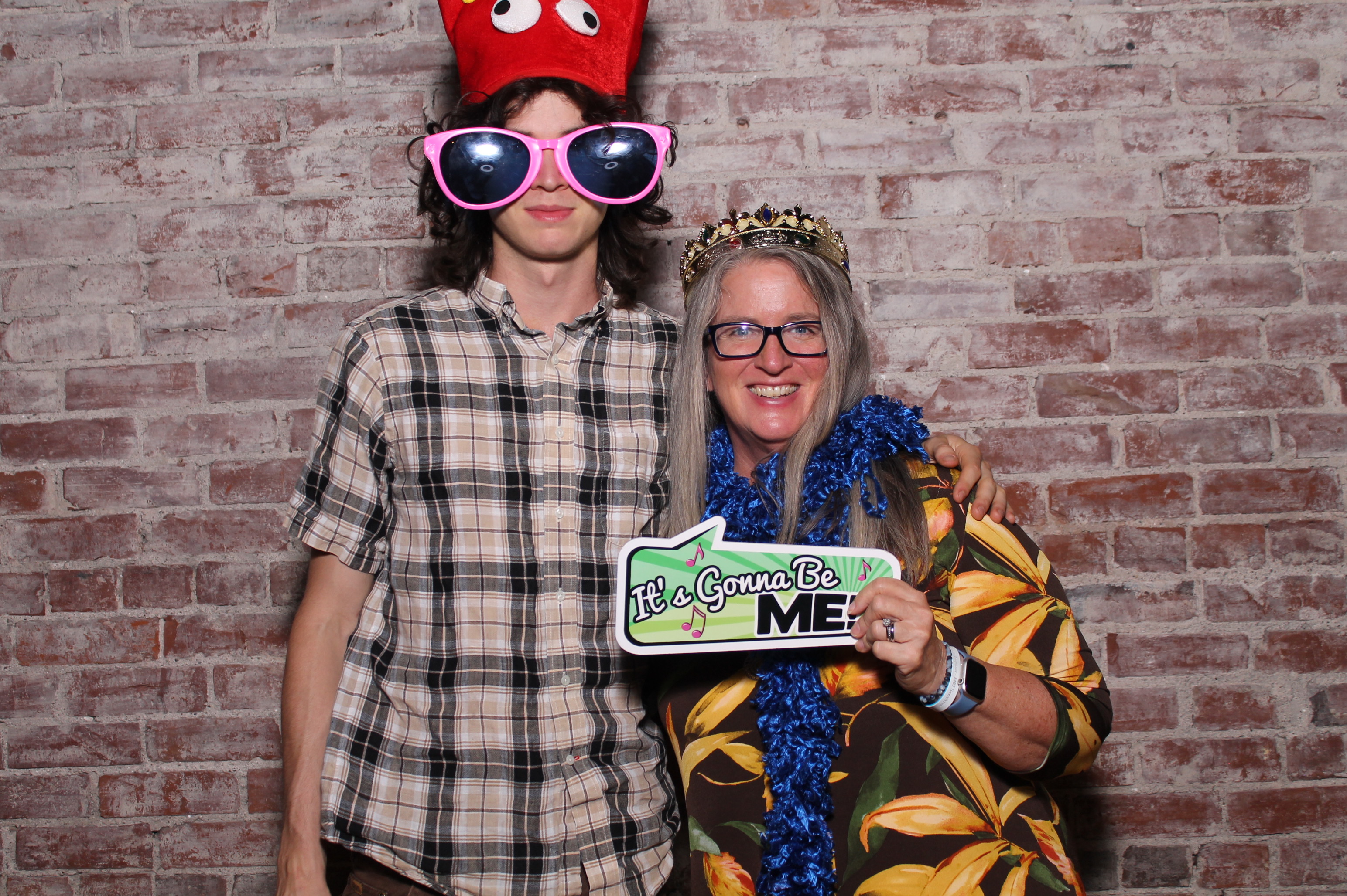 Kylie & Jeremy  | View more photos from the event at gallery.photoboothcincy.com/u/PhotoBoothCincy/Kylie-Jeremy