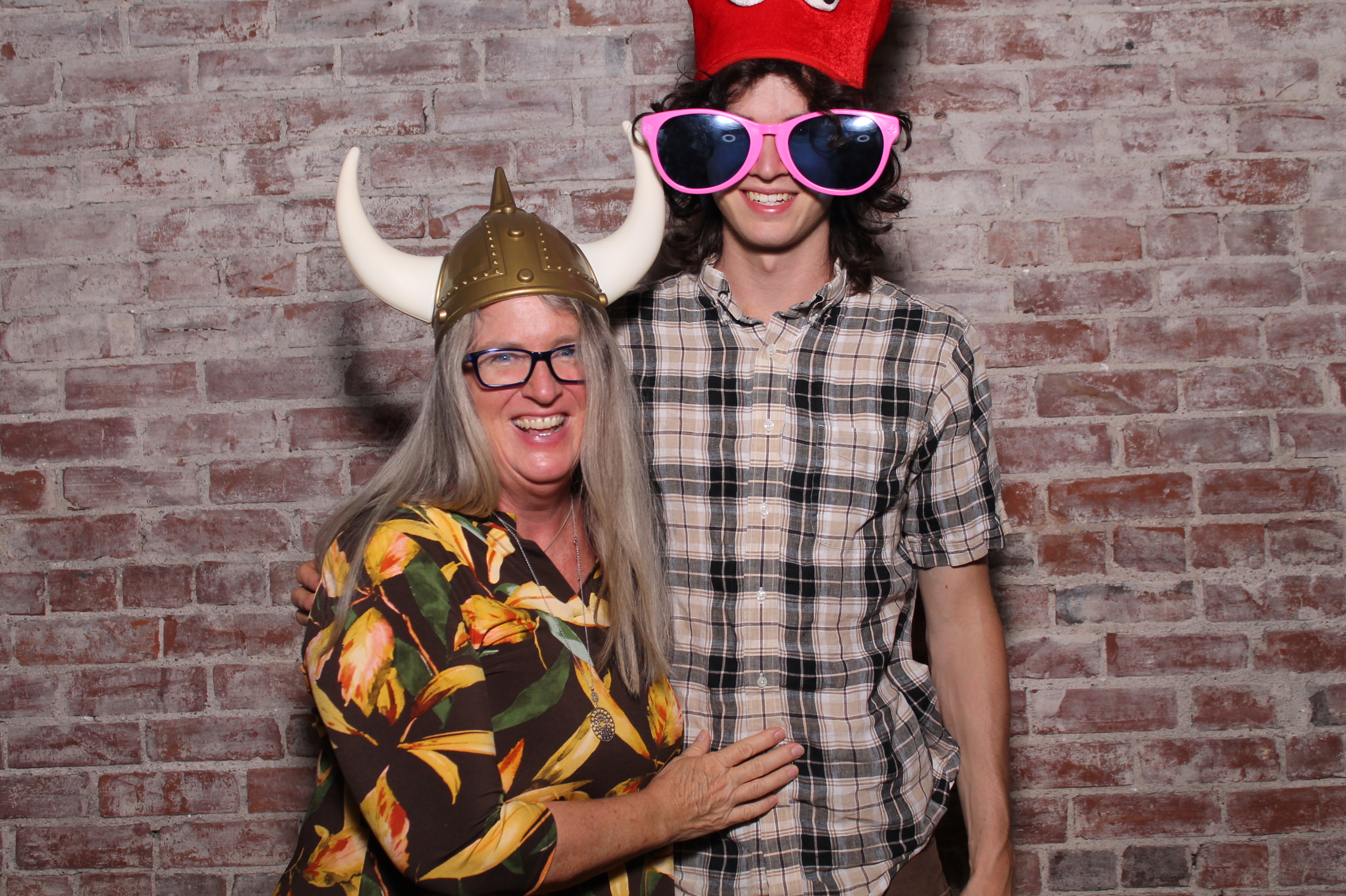 Kylie & Jeremy  | View more photos from the event at gallery.photoboothcincy.com/u/PhotoBoothCincy/Kylie-Jeremy