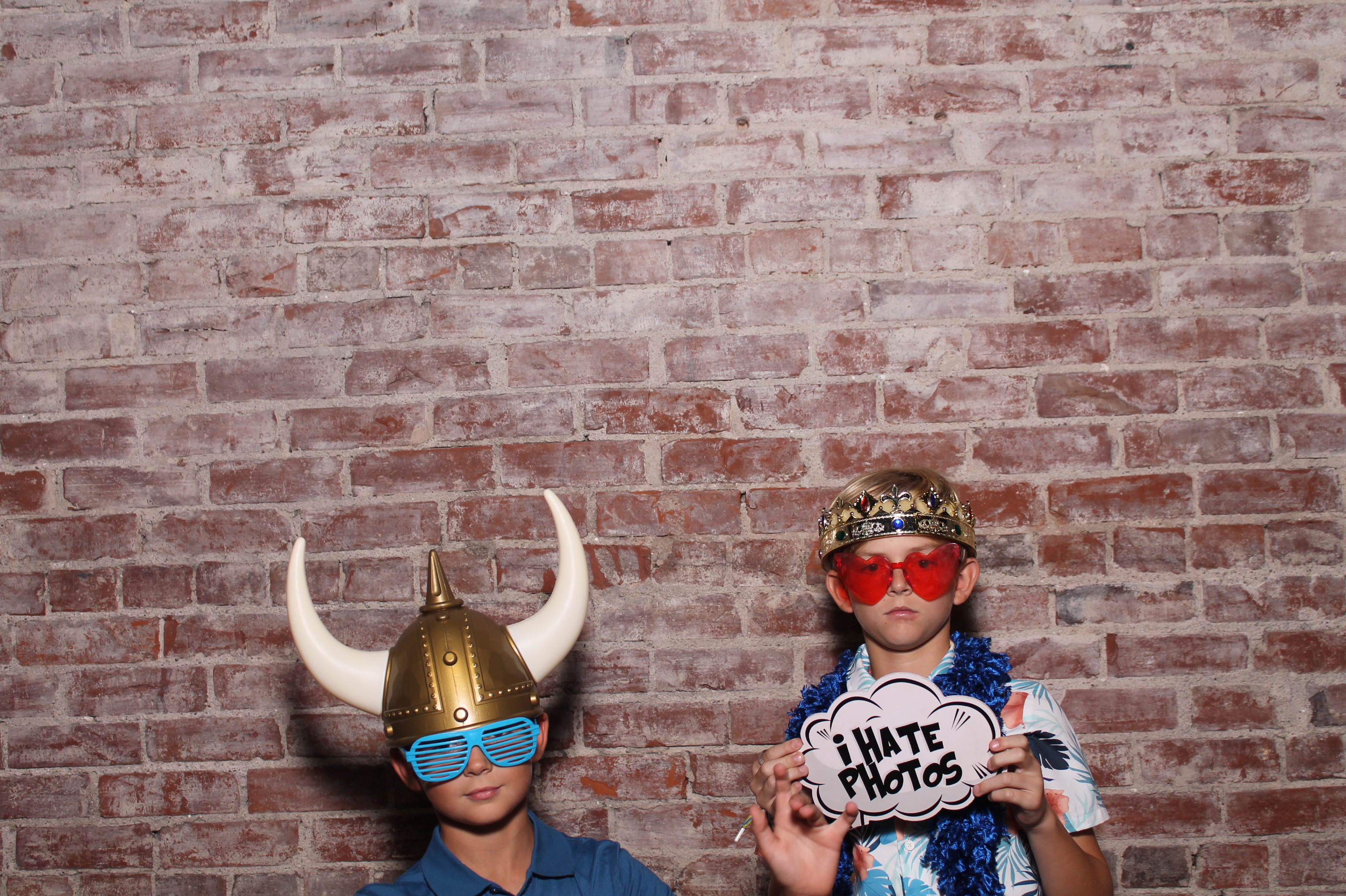 Kylie & Jeremy  | View more photos from the event at gallery.photoboothcincy.com/u/PhotoBoothCincy/Kylie-Jeremy