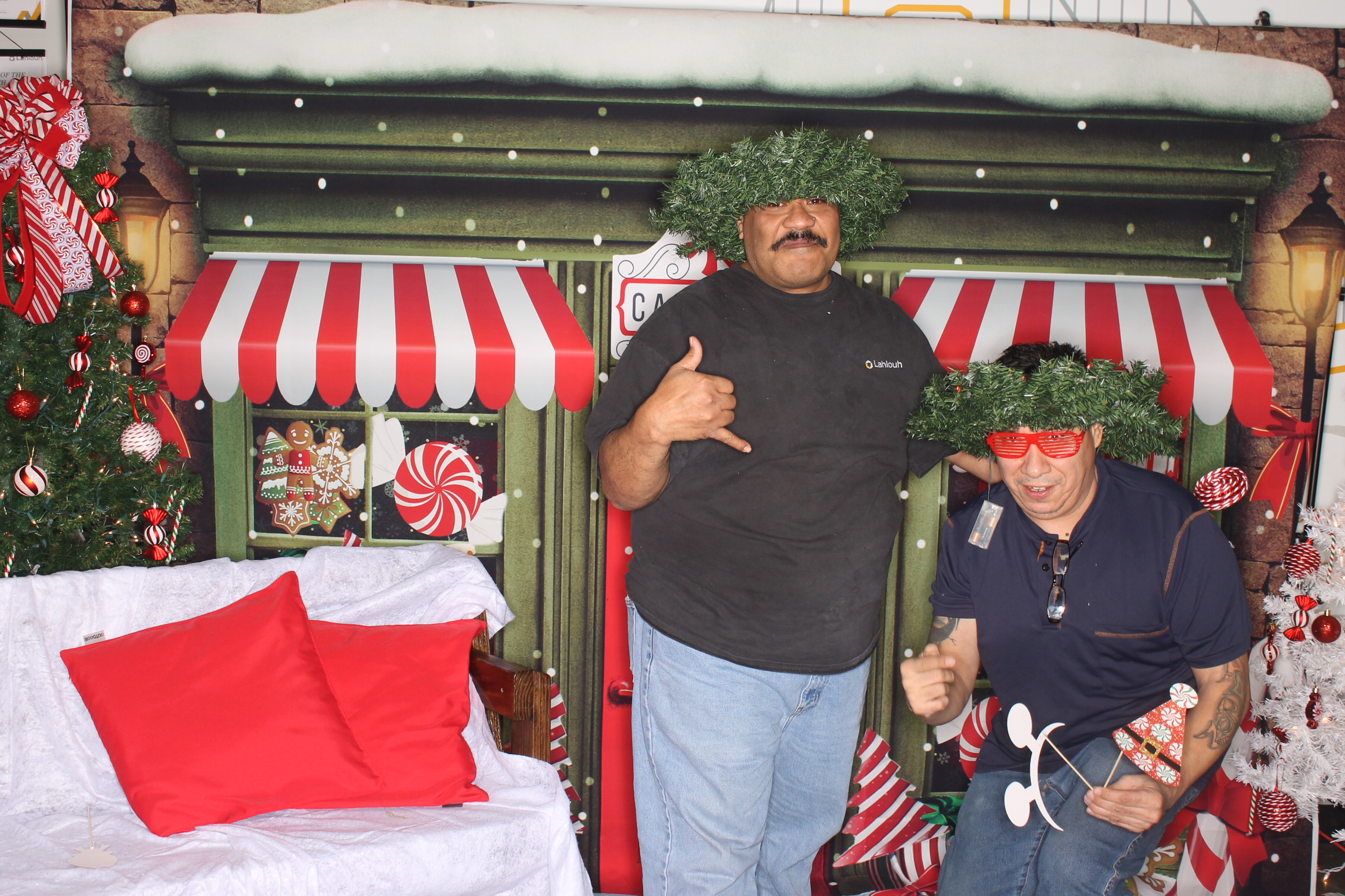 Lahlouh Holiday Party | View more photos from the event at gallery.photoboothcincy.com/u/PhotoBoothCincy/Lahlouh-Holiday-Party