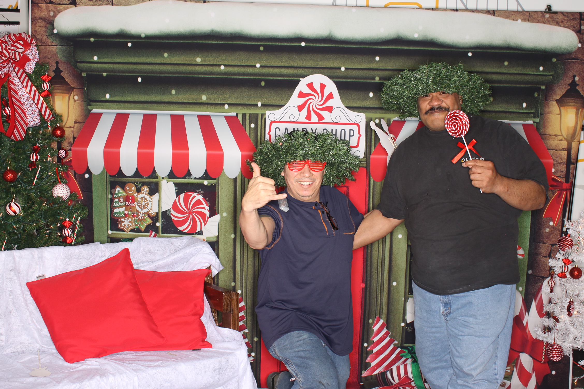 Lahlouh Holiday Party | View more photos from the event at gallery.photoboothcincy.com/u/PhotoBoothCincy/Lahlouh-Holiday-Party