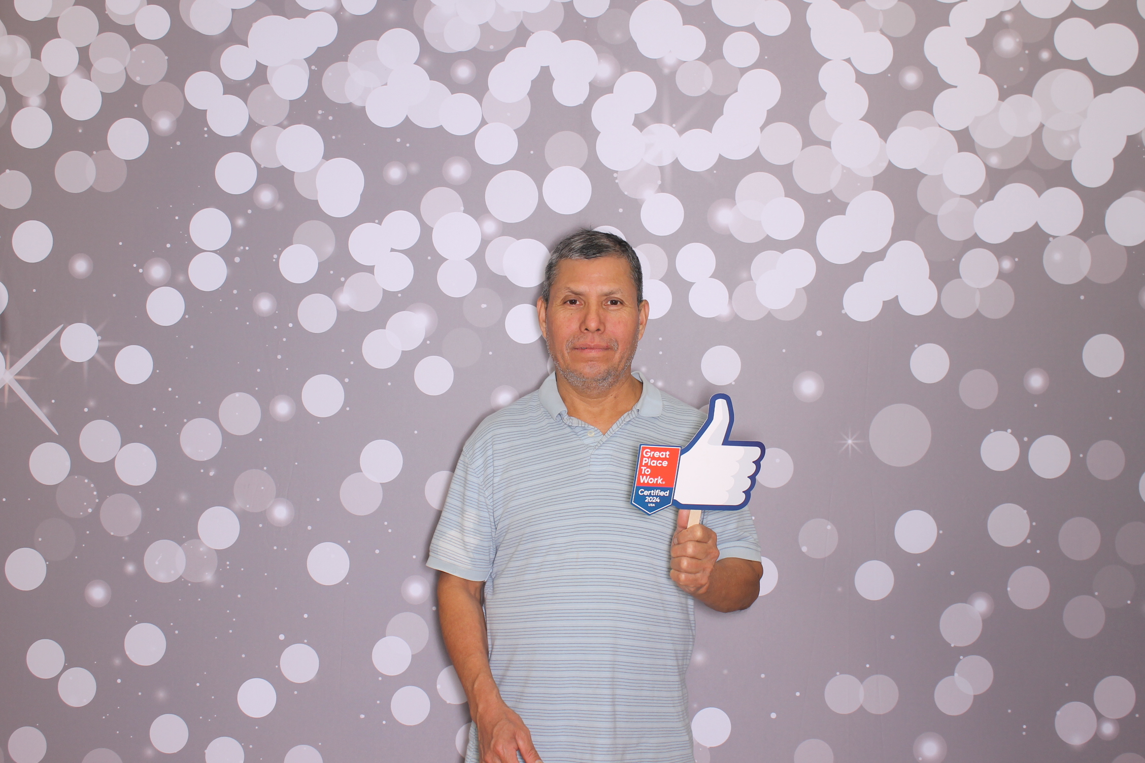 Latitude Tuesday! | View more photos from the event at gallery.photoboothcincy.com/u/PhotoBoothCincy/Latitude-Tuesday