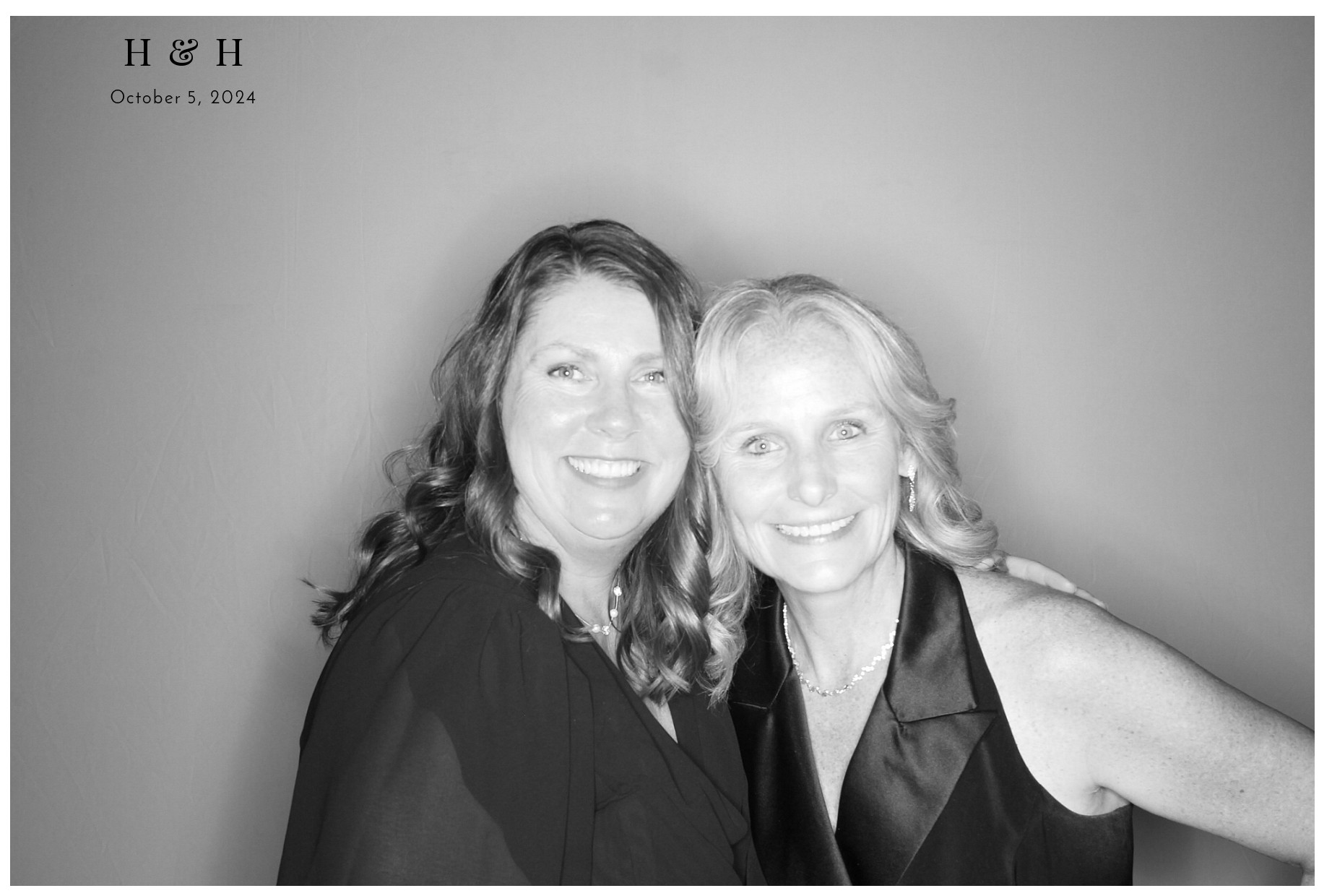 Laura Lamb Reception | View more photos from the event at gallery.photoboothcincy.com/u/PhotoBoothCincy/Laura-Lamb-Reception