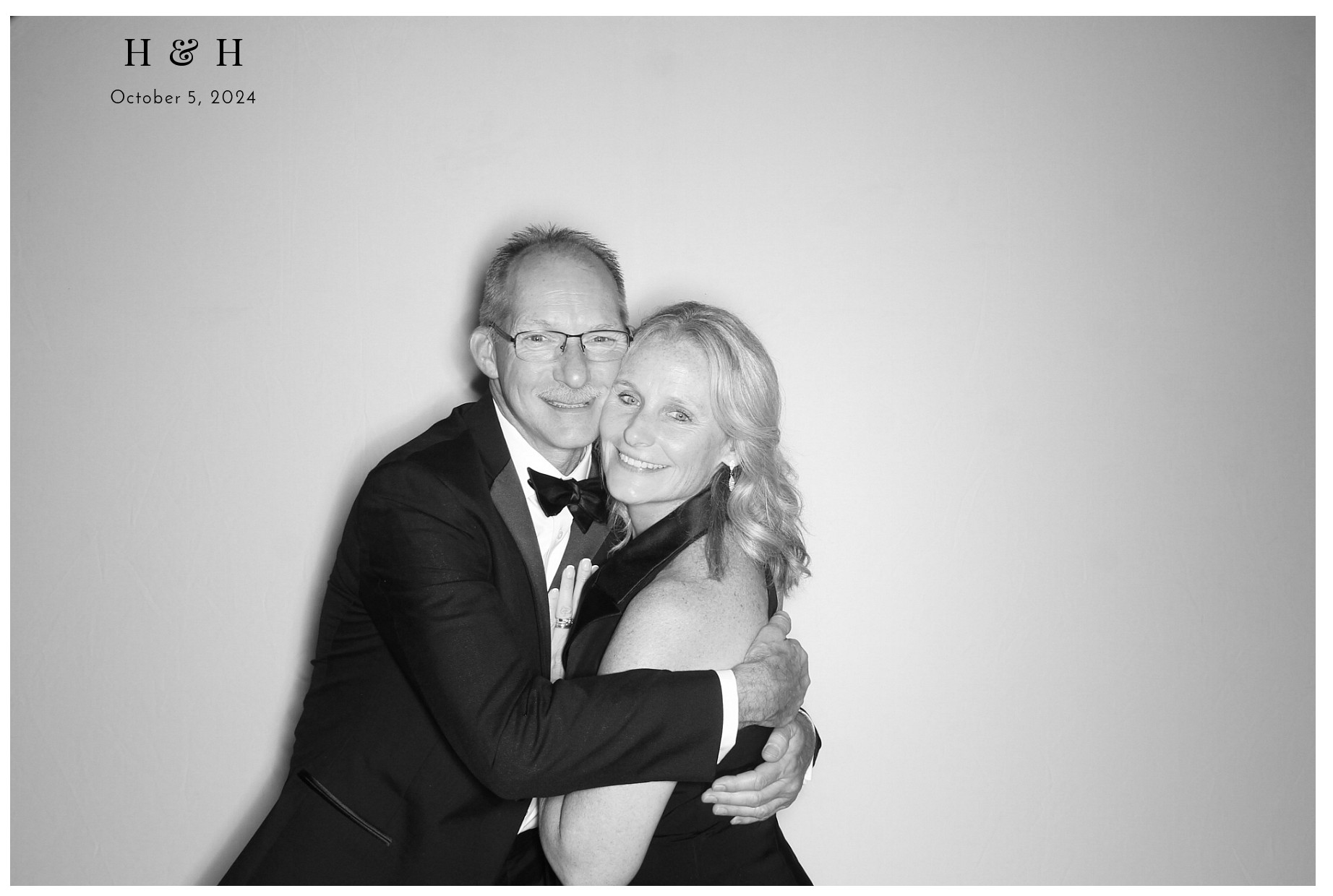 Laura Lamb Reception | View more photos from the event at gallery.photoboothcincy.com/u/PhotoBoothCincy/Laura-Lamb-Reception