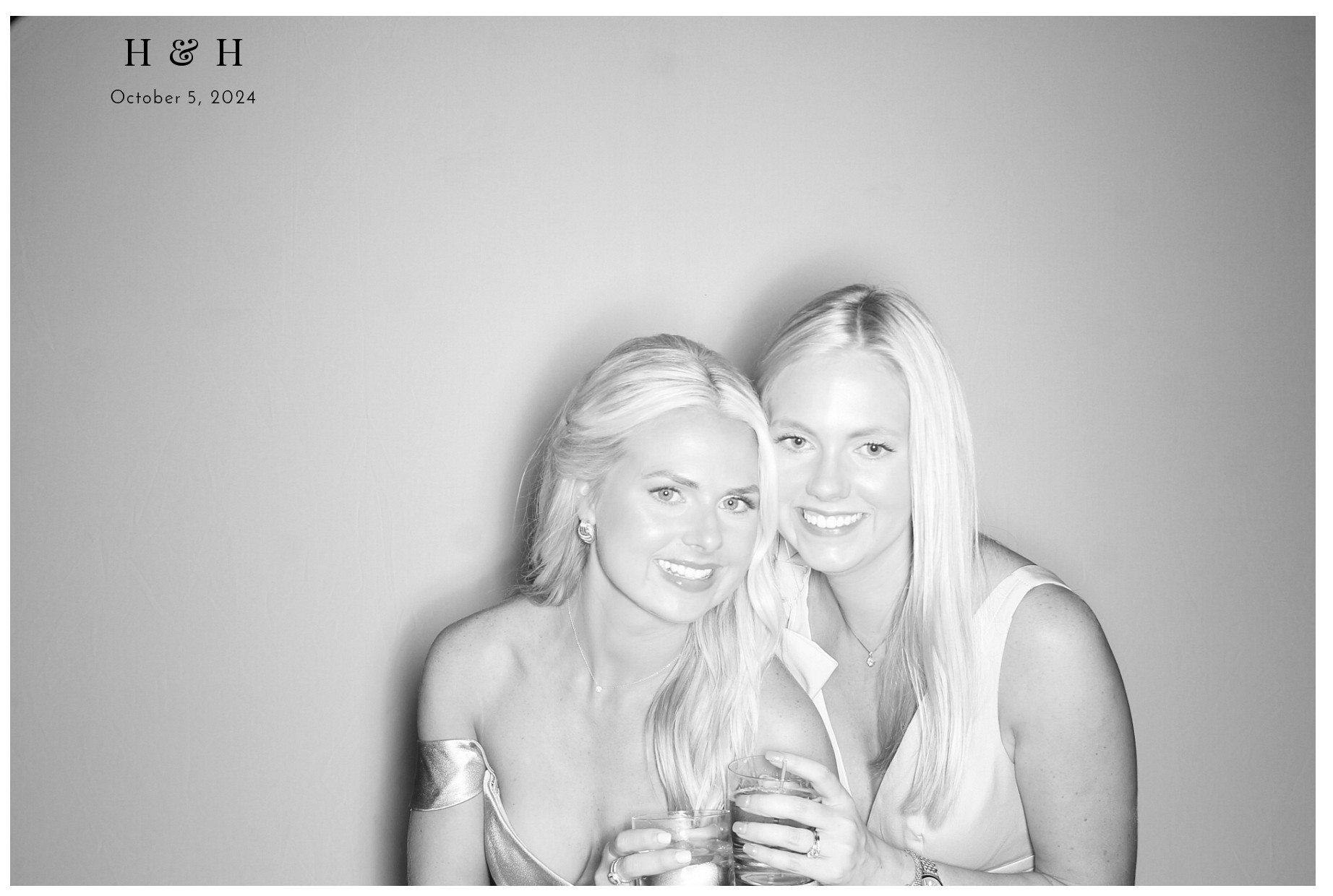 Laura Lamb Reception | View more photos from the event at gallery.photoboothcincy.com/u/PhotoBoothCincy/Laura-Lamb-Reception
