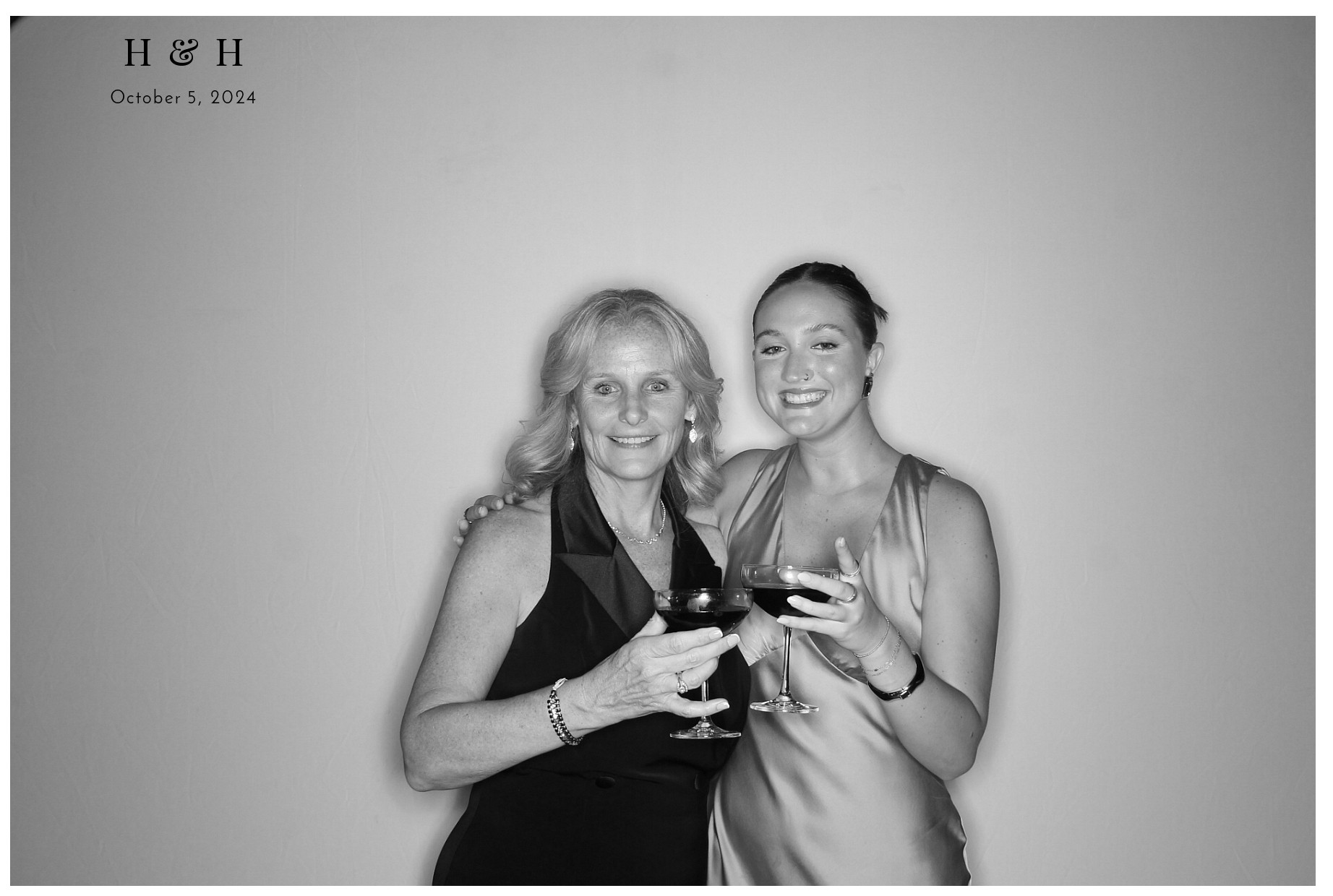Laura Lamb Reception | View more photos from the event at gallery.photoboothcincy.com/u/PhotoBoothCincy/Laura-Lamb-Reception
