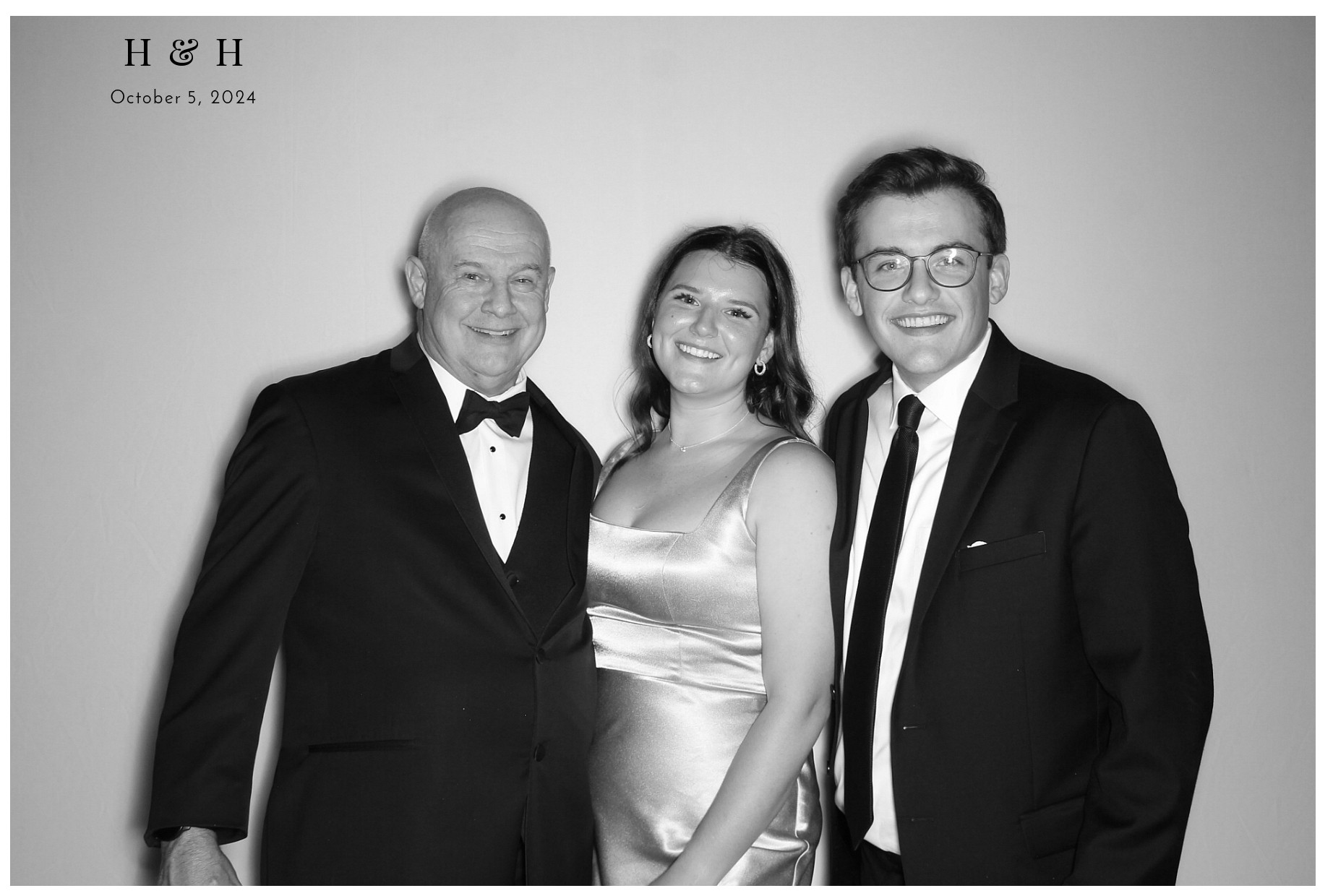 Laura Lamb Reception | View more photos from the event at gallery.photoboothcincy.com/u/PhotoBoothCincy/Laura-Lamb-Reception