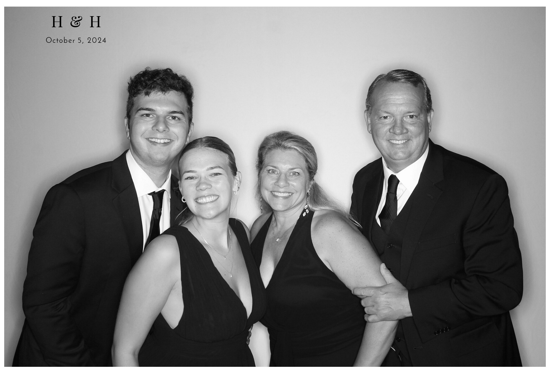 Laura Lamb Reception | View more photos from the event at gallery.photoboothcincy.com/u/PhotoBoothCincy/Laura-Lamb-Reception