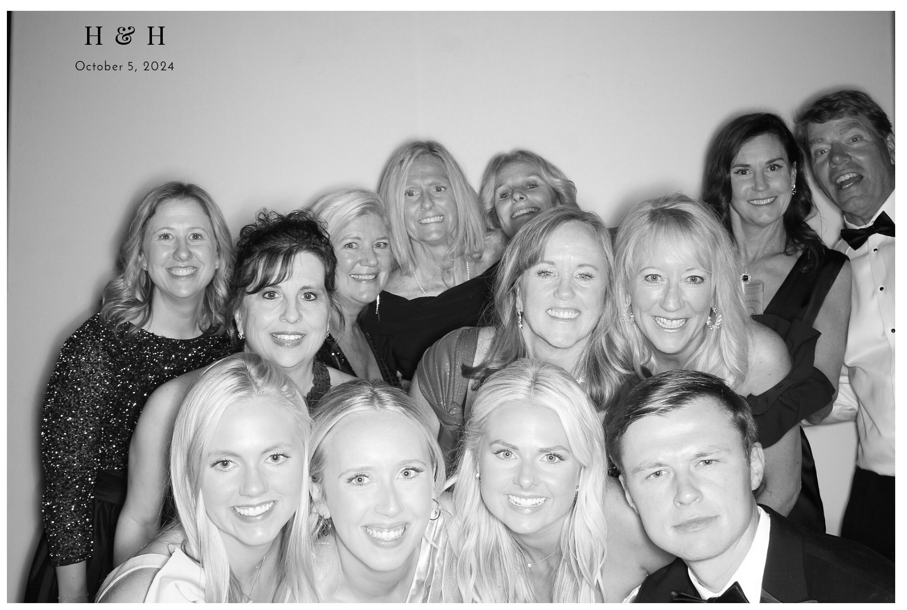 Laura Lamb Reception | View more photos from the event at gallery.photoboothcincy.com/u/PhotoBoothCincy/Laura-Lamb-Reception