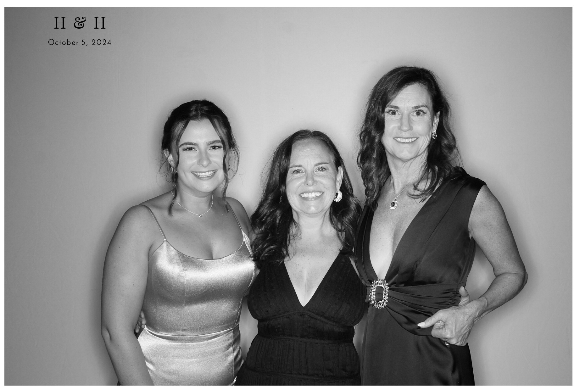 Laura Lamb Reception | View more photos from the event at gallery.photoboothcincy.com/u/PhotoBoothCincy/Laura-Lamb-Reception