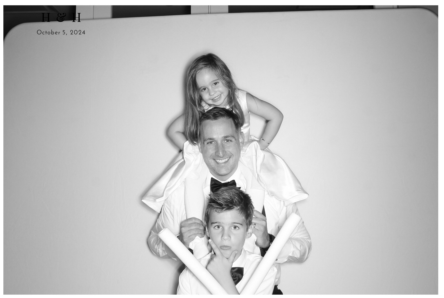 Laura Lamb Reception | View more photos from the event at gallery.photoboothcincy.com/u/PhotoBoothCincy/Laura-Lamb-Reception