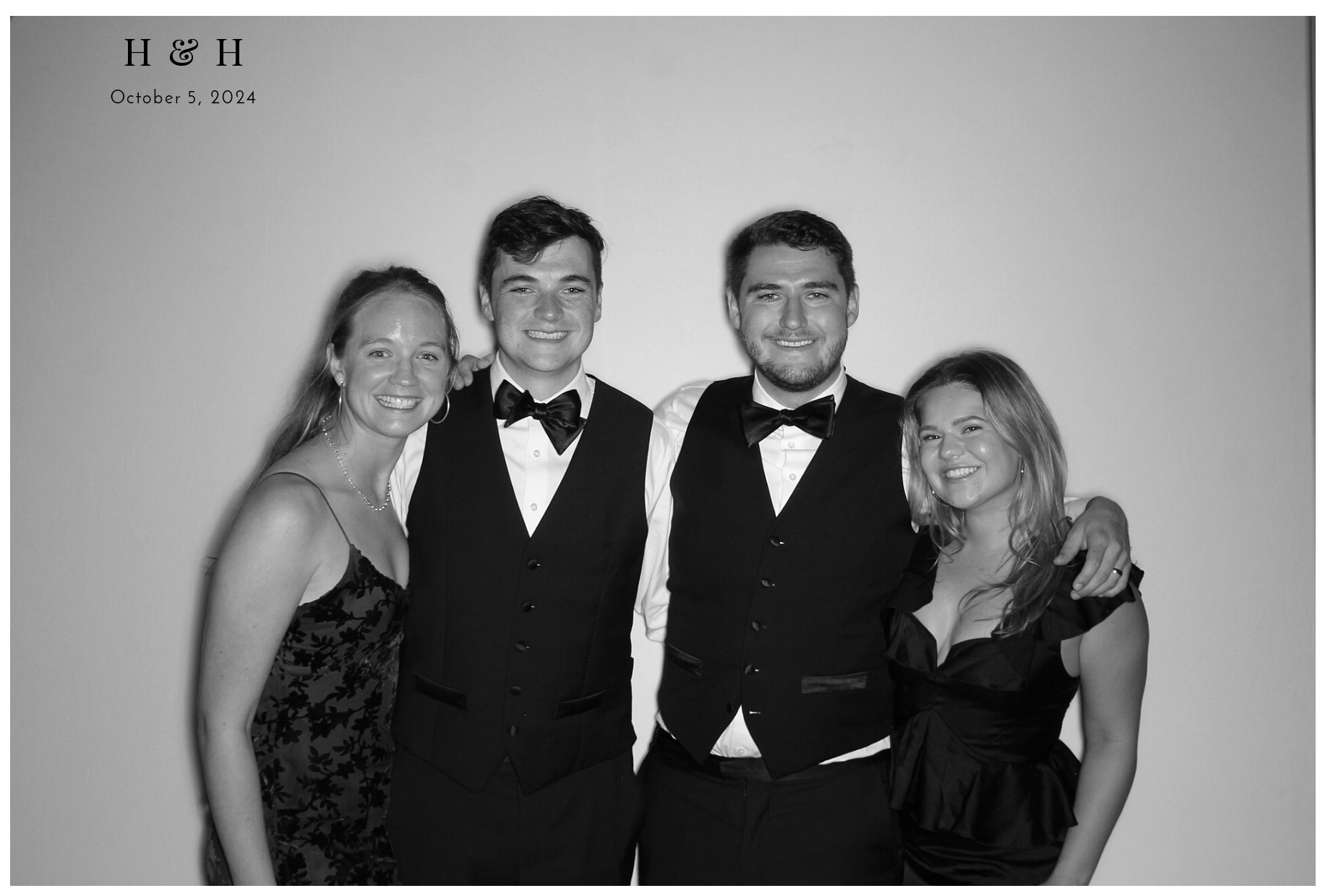 Laura Lamb Reception | View more photos from the event at gallery.photoboothcincy.com/u/PhotoBoothCincy/Laura-Lamb-Reception