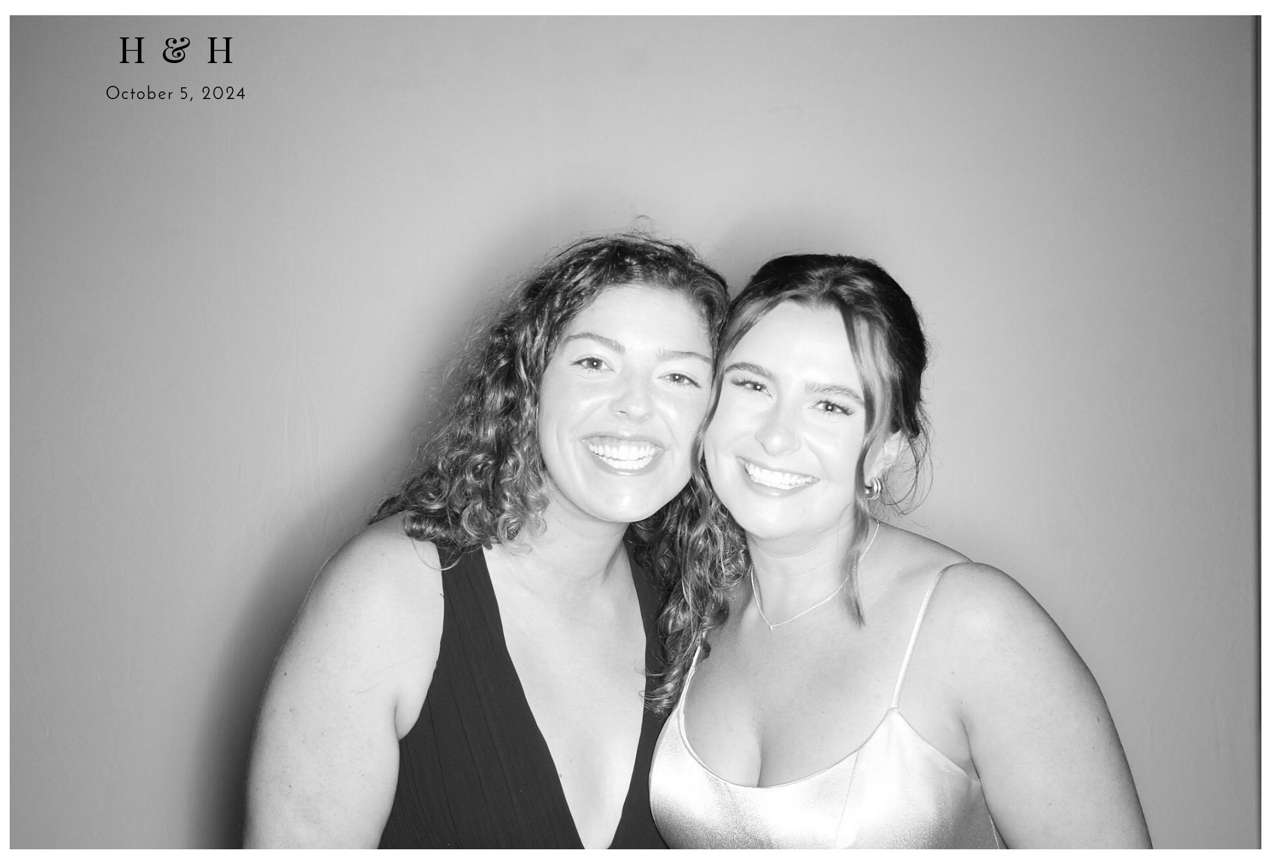Laura Lamb Reception | View more photos from the event at gallery.photoboothcincy.com/u/PhotoBoothCincy/Laura-Lamb-Reception