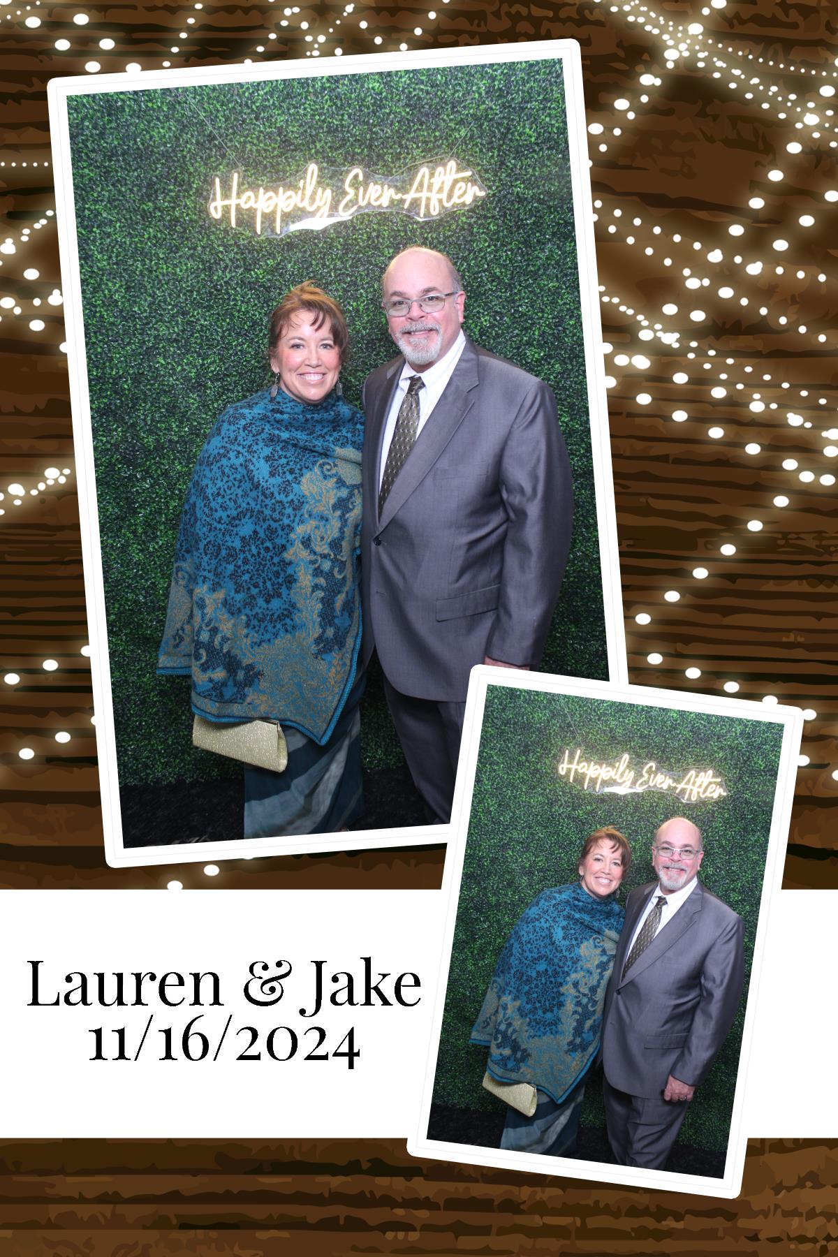 Lauren & Jake | View more photos from the event at gallery.photoboothcincy.com/u/PhotoBoothCincy/Lauren-Jake