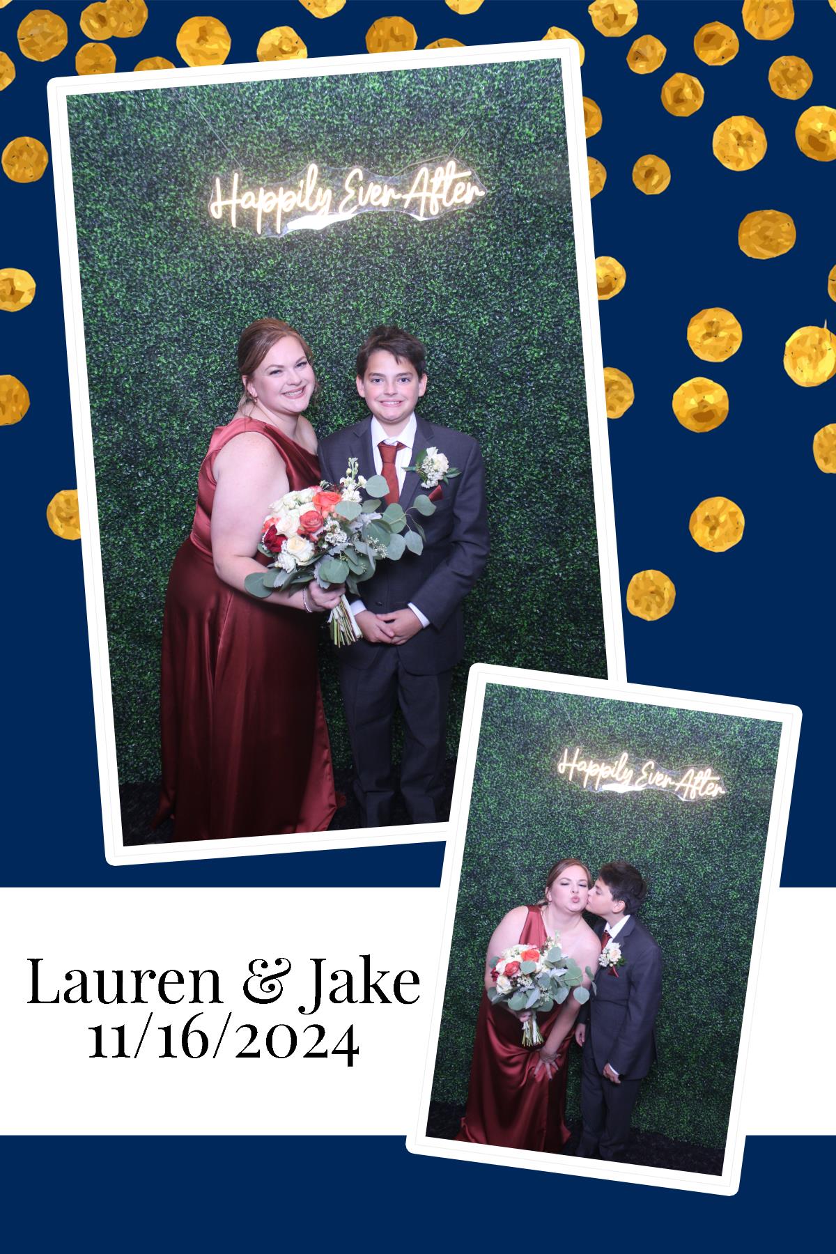Lauren & Jake | View more photos from the event at gallery.photoboothcincy.com/u/PhotoBoothCincy/Lauren-Jake