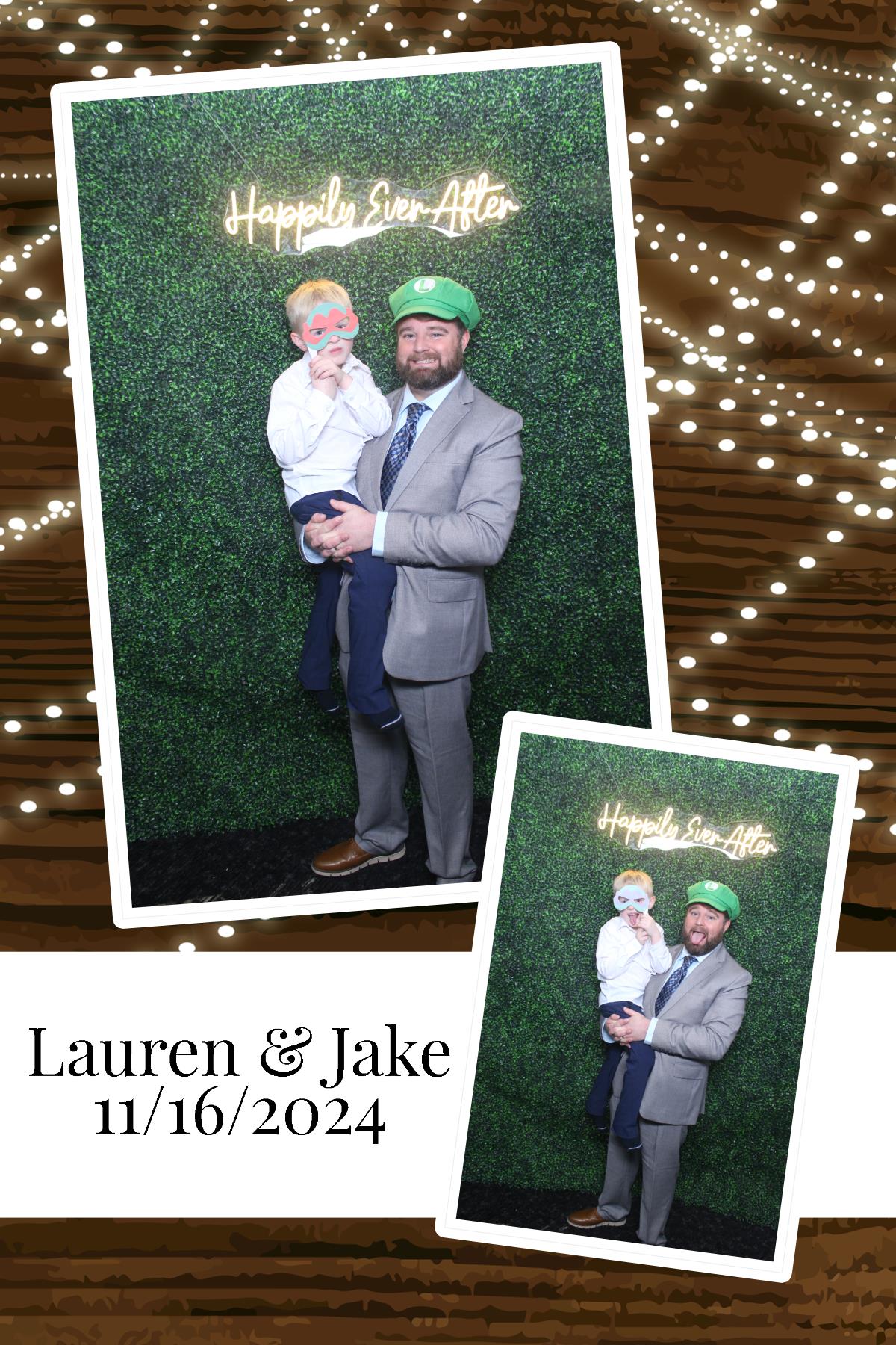Lauren & Jake | View more photos from the event at gallery.photoboothcincy.com/u/PhotoBoothCincy/Lauren-Jake