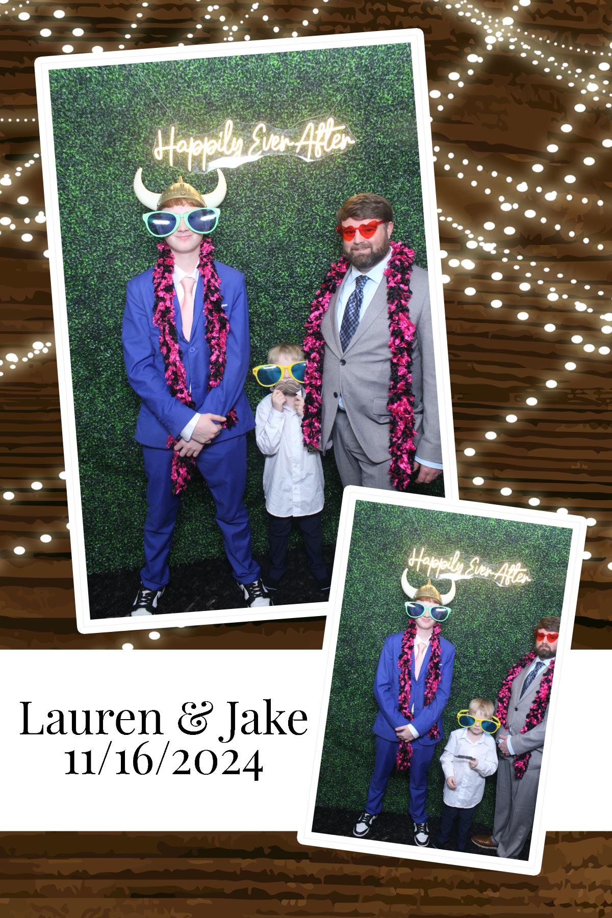 Lauren & Jake | View more photos from the event at gallery.photoboothcincy.com/u/PhotoBoothCincy/Lauren-Jake