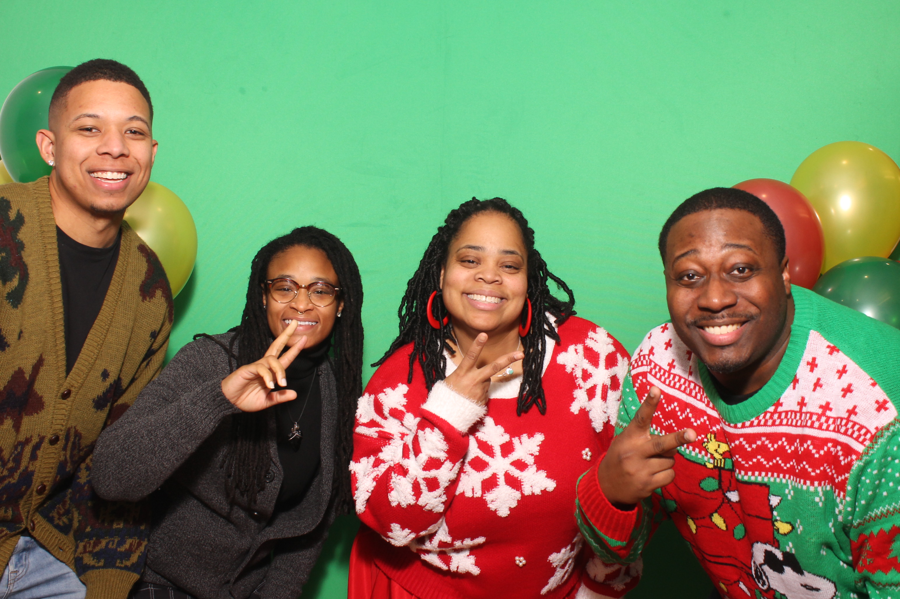 Lauren Poole Holiday Party | View more photos from the event at gallery.photoboothcincy.com/u/PhotoBoothCincy/Lauren-Poole-Holiday-Party