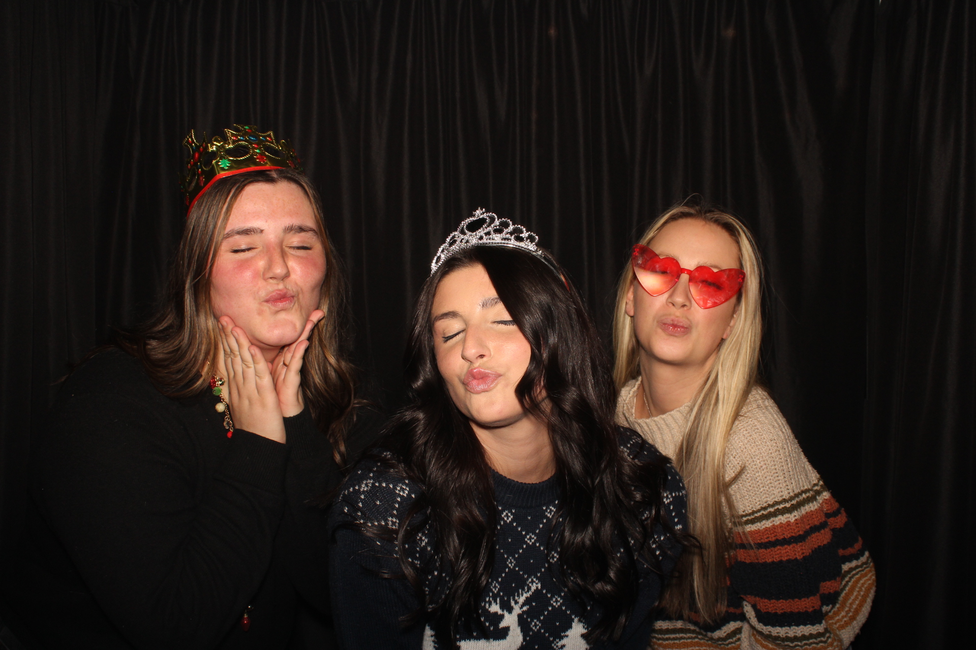 Liberty Flats Holiday Party | View more photos from the event at gallery.photoboothcincy.com/u/PhotoBoothCincy/Liberty-Flats-Holiday-Party