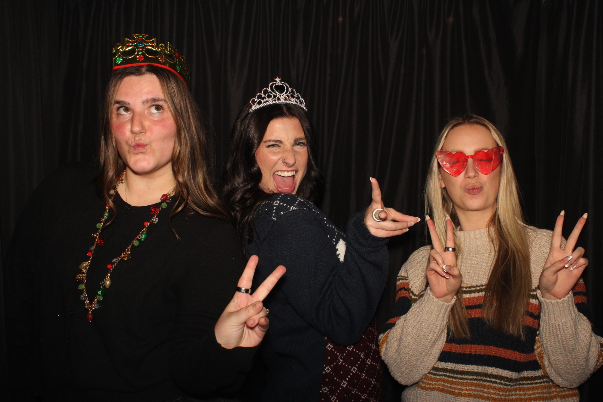 Liberty Flats Holiday Party | View more photos from the event at gallery.photoboothcincy.com/u/PhotoBoothCincy/Liberty-Flats-Holiday-Party
