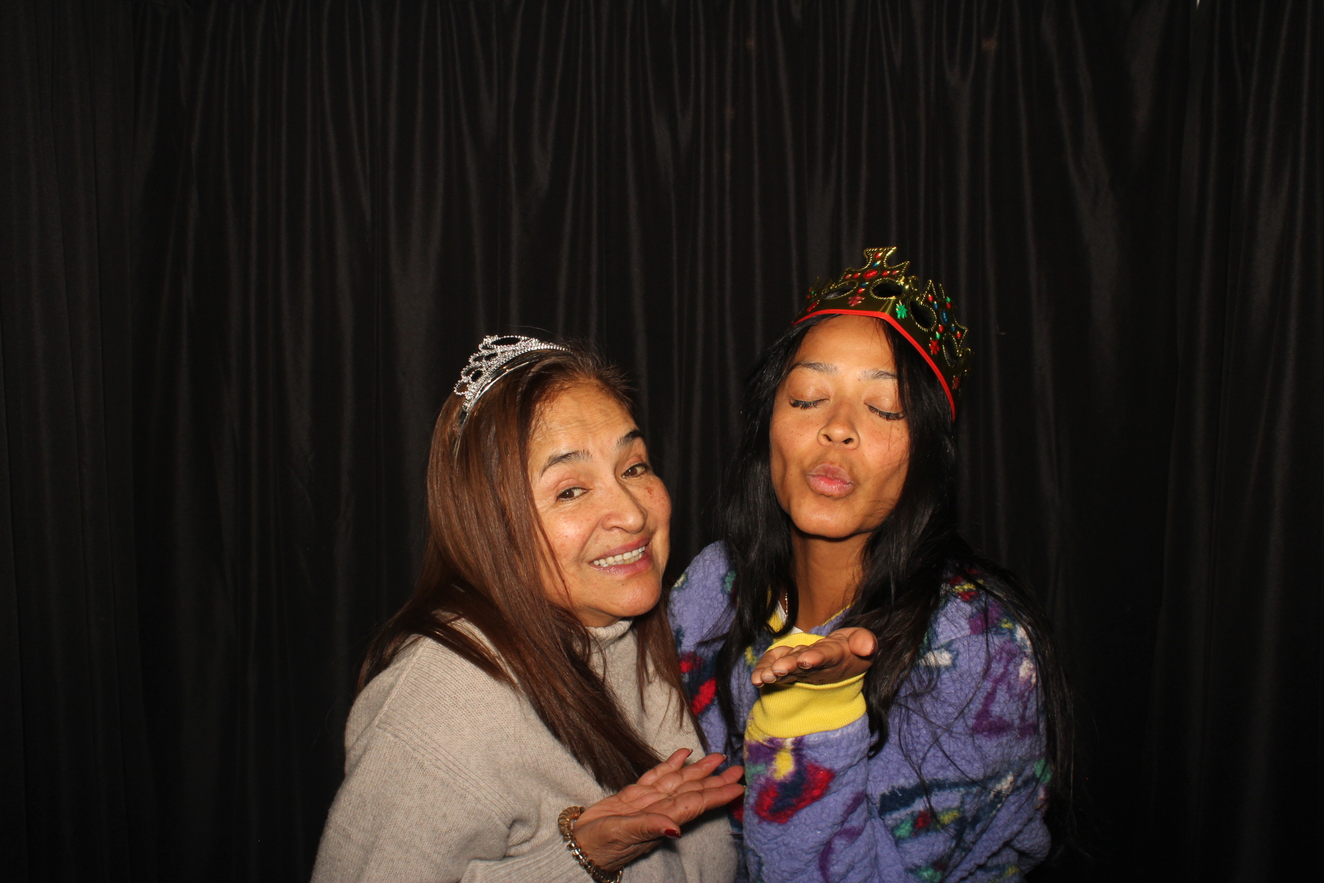 Liberty Flats Holiday Party | View more photos from the event at gallery.photoboothcincy.com/u/PhotoBoothCincy/Liberty-Flats-Holiday-Party