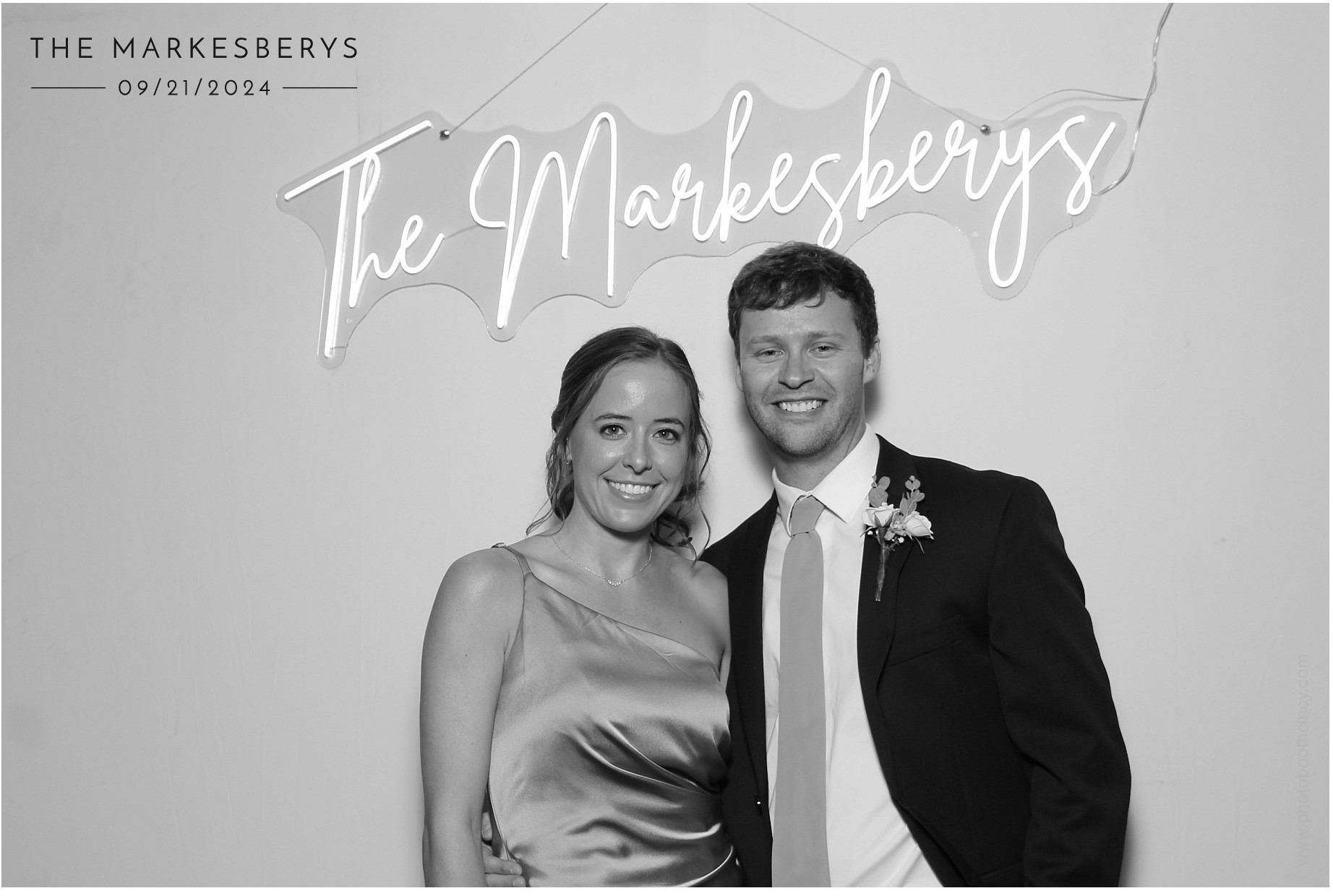 Locklier/Markesbery | View more photos from the event at gallery.photoboothcincy.com/u/PhotoBoothCincy/LocklierMarkesbery