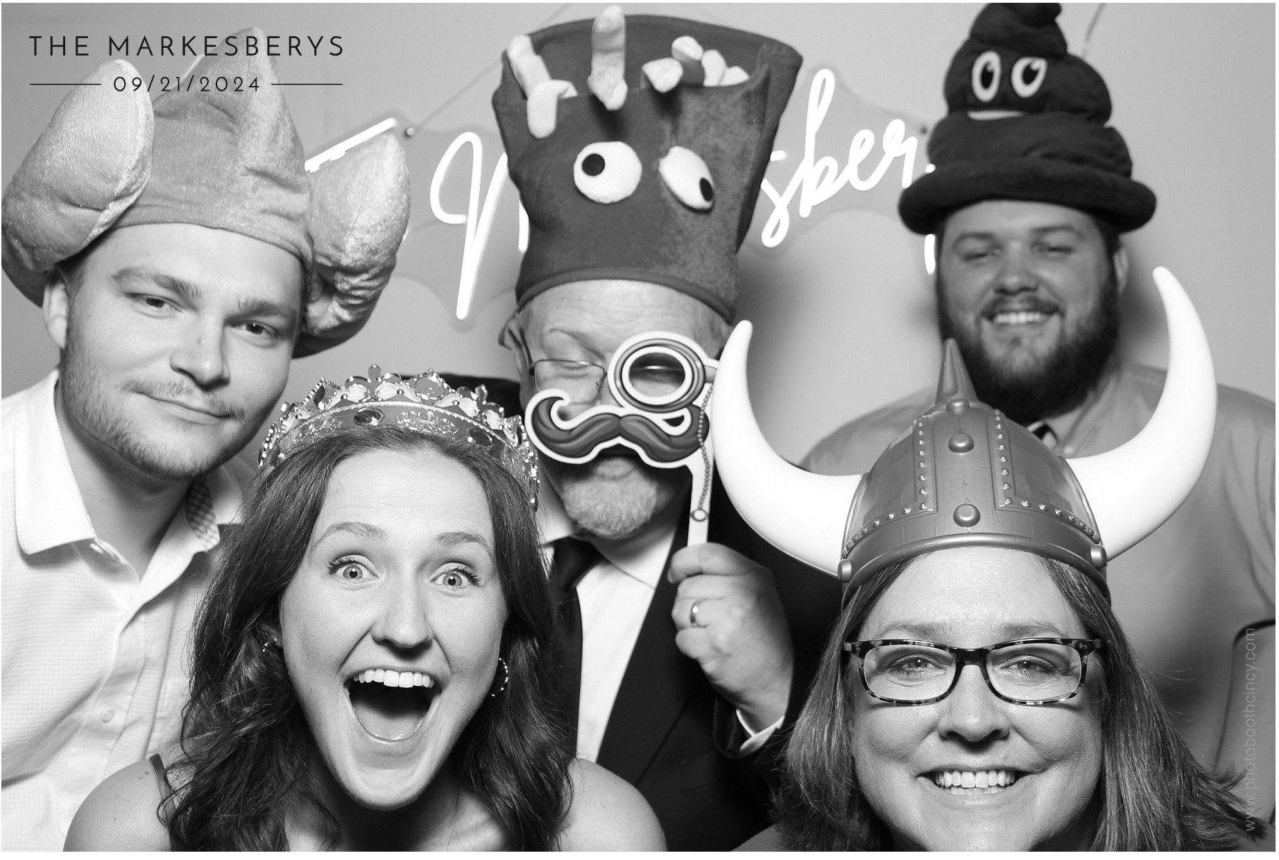 Locklier/Markesbery | View more photos from the event at gallery.photoboothcincy.com/u/PhotoBoothCincy/LocklierMarkesbery