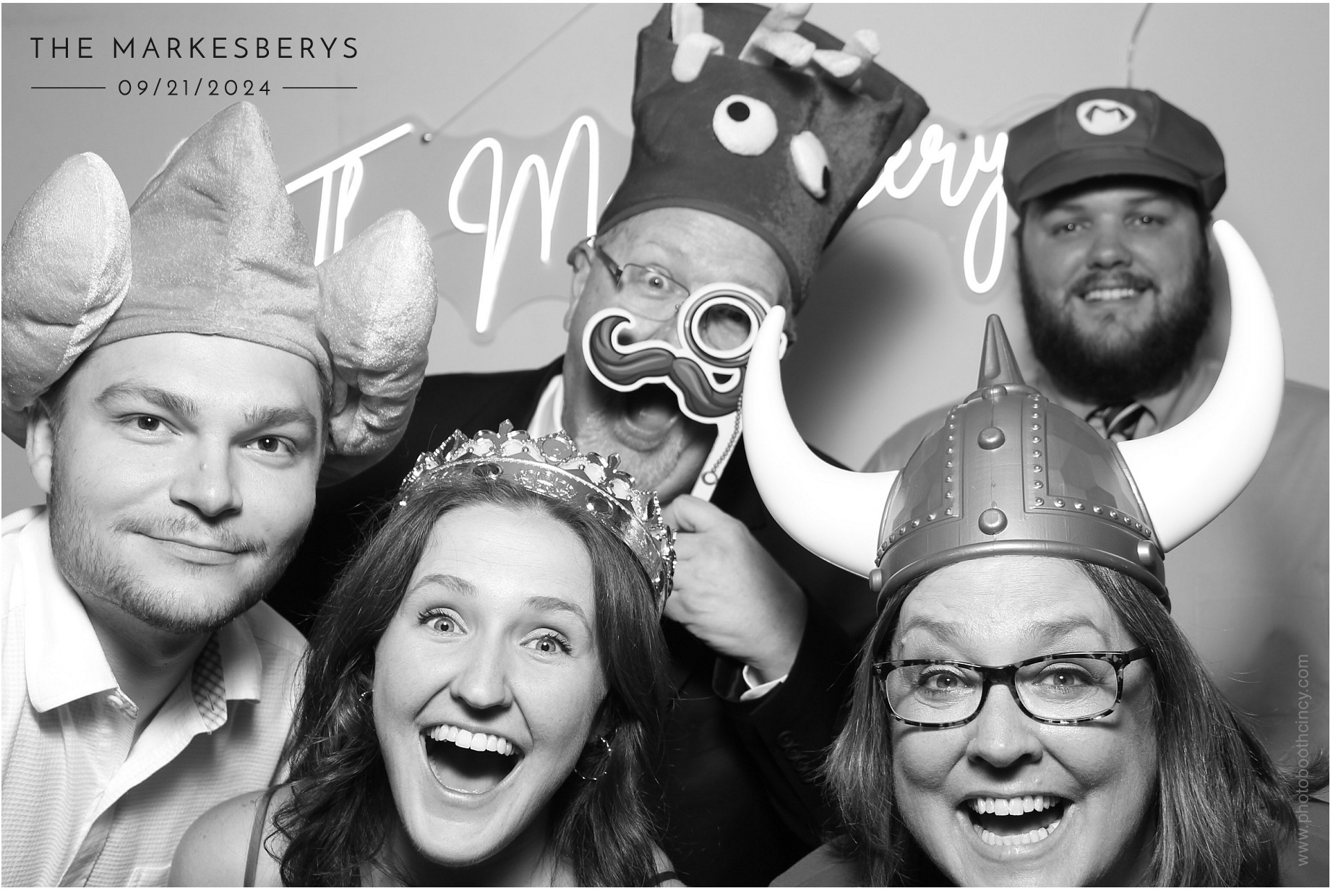 Locklier/Markesbery | View more photos from the event at gallery.photoboothcincy.com/u/PhotoBoothCincy/LocklierMarkesbery