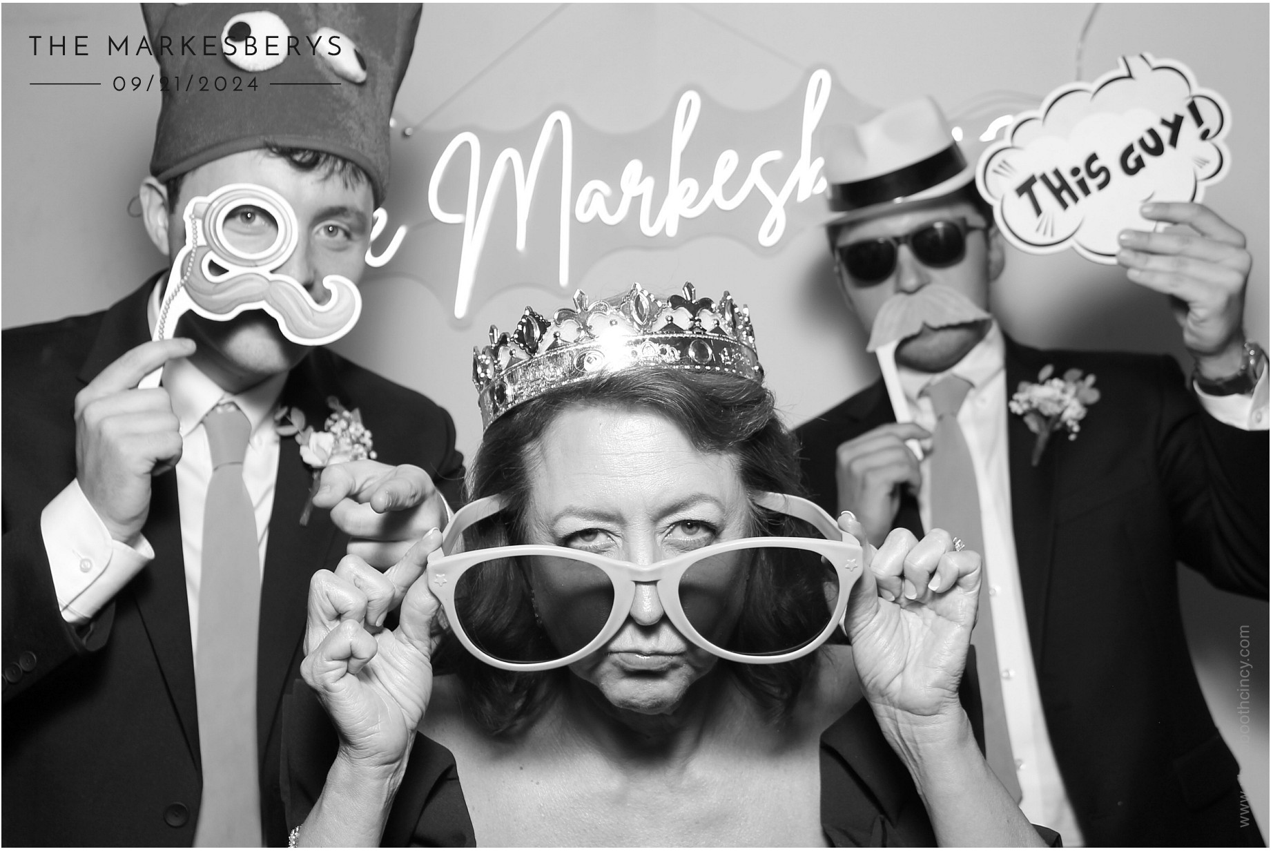 Locklier/Markesbery | View more photos from the event at gallery.photoboothcincy.com/u/PhotoBoothCincy/LocklierMarkesbery
