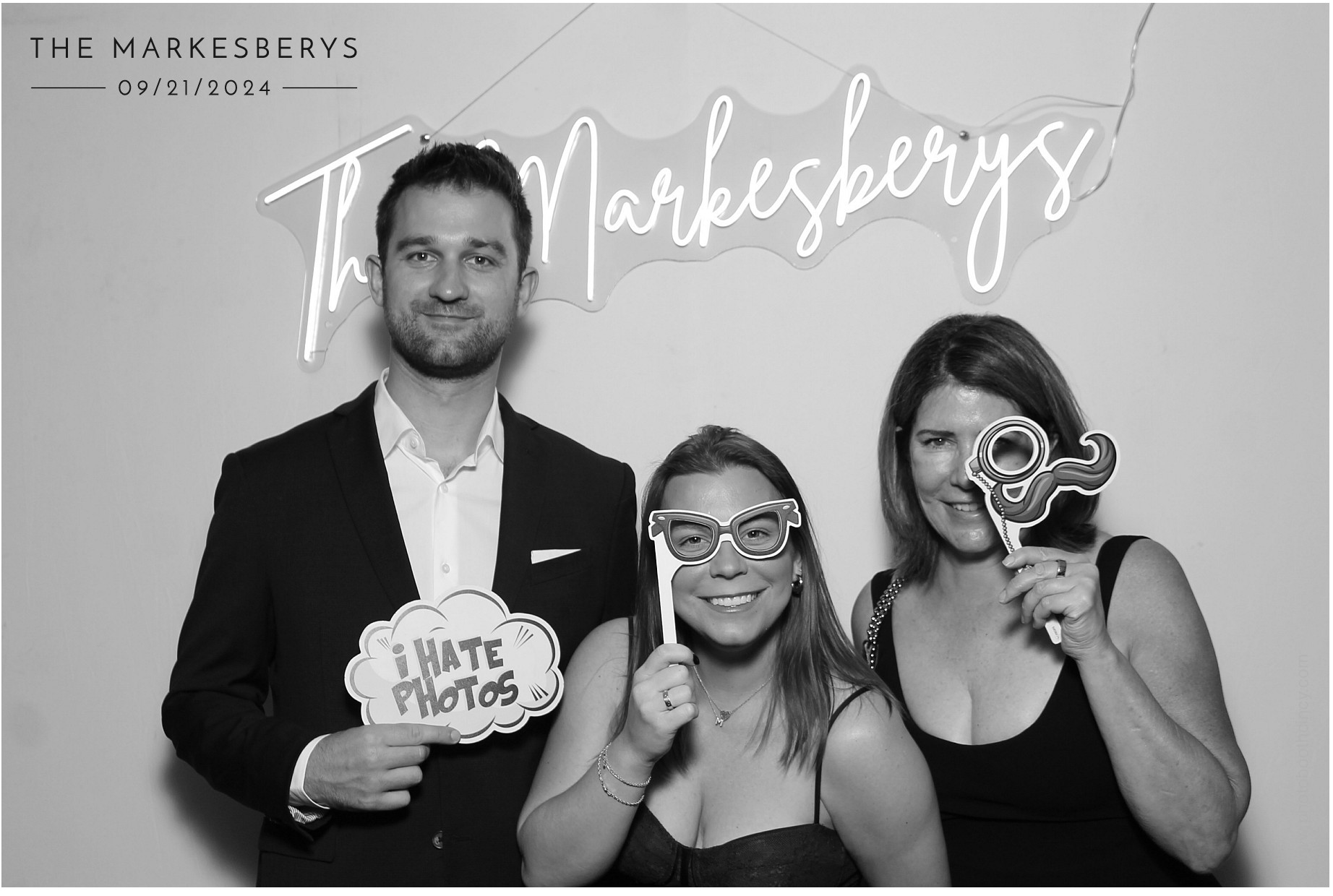 Locklier/Markesbery | View more photos from the event at gallery.photoboothcincy.com/u/PhotoBoothCincy/LocklierMarkesbery