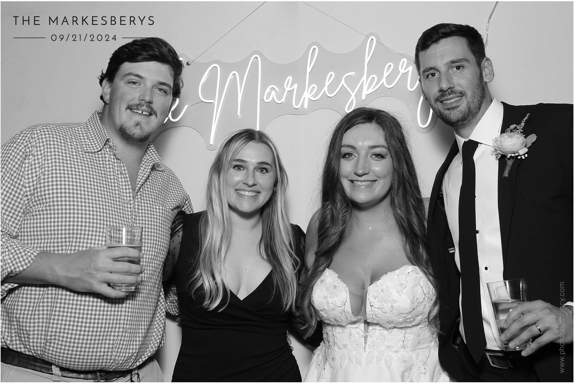 Locklier/Markesbery | View more photos from the event at gallery.photoboothcincy.com/u/PhotoBoothCincy/LocklierMarkesbery